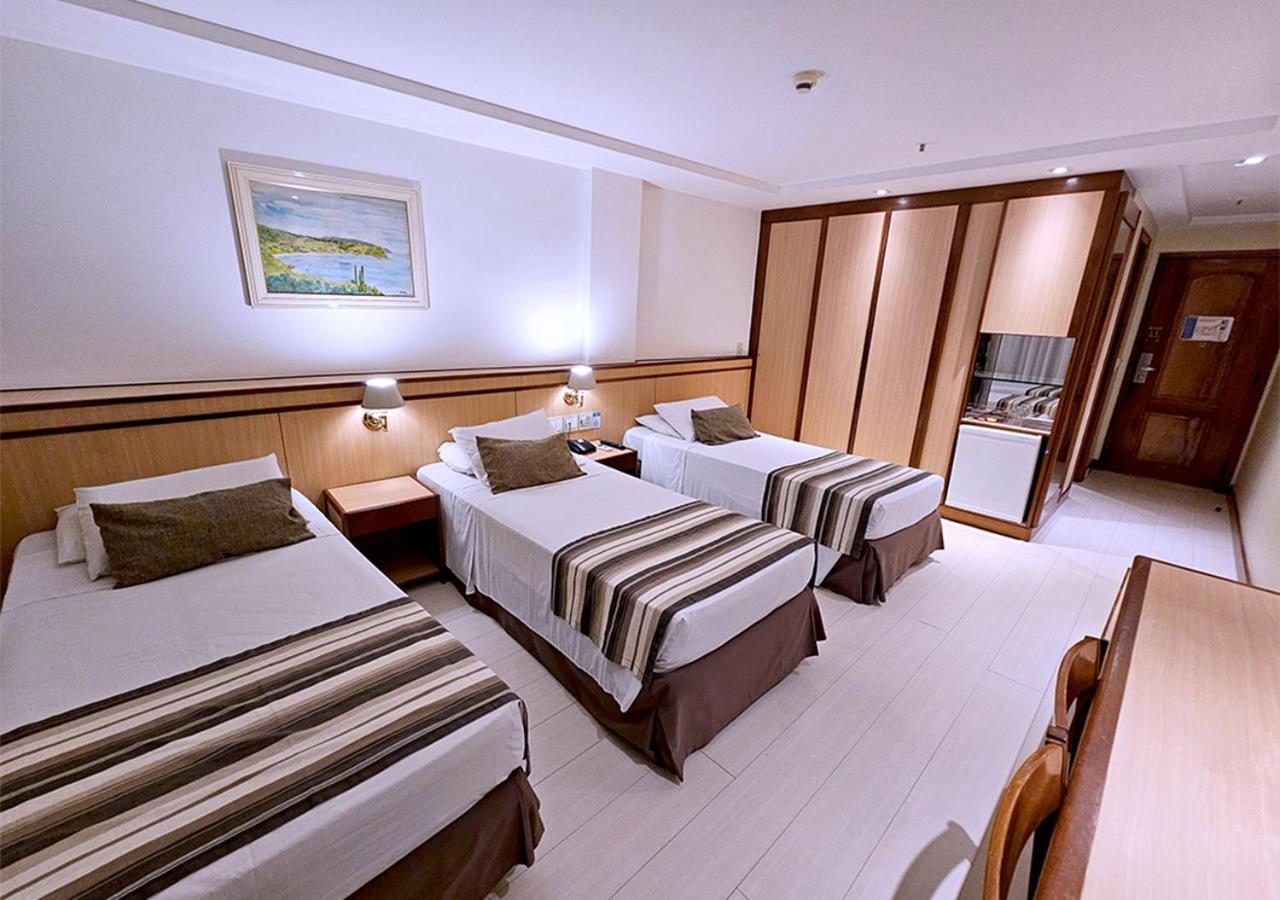 Luxury Triple Room 3 Single Beds