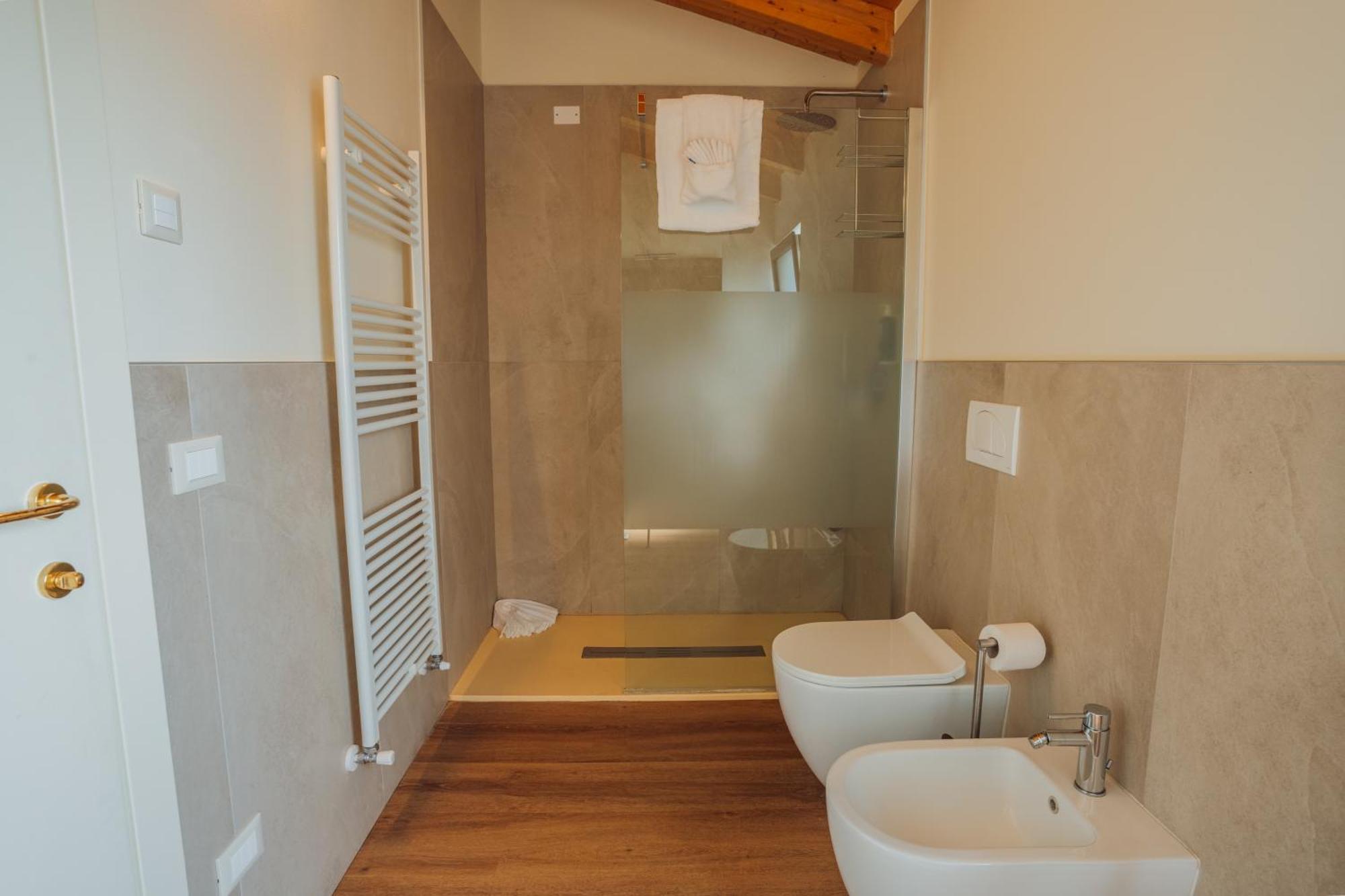 Superior Triple Room with Garden View,1622140967:JPEG