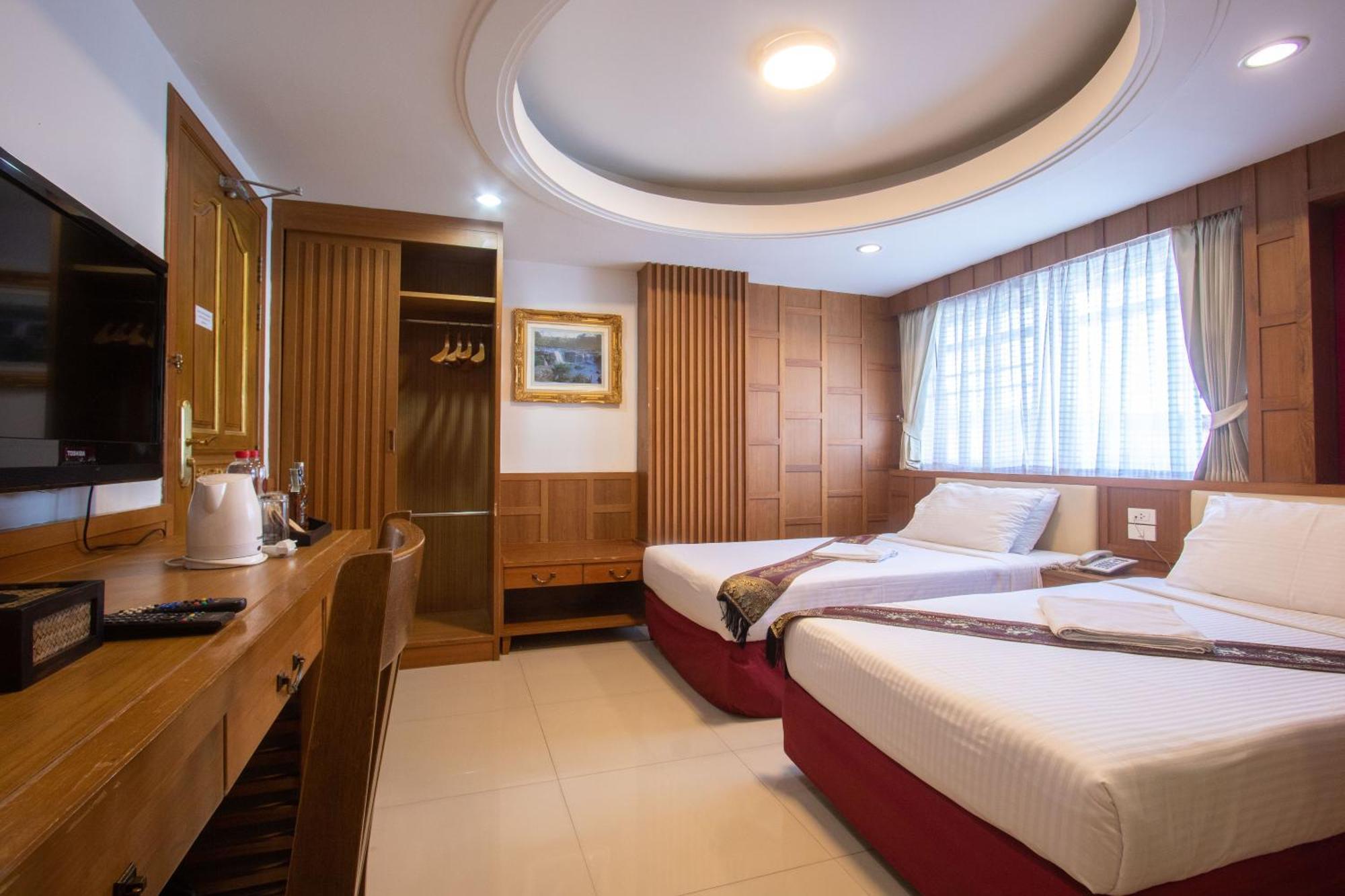 Superior Twin Room