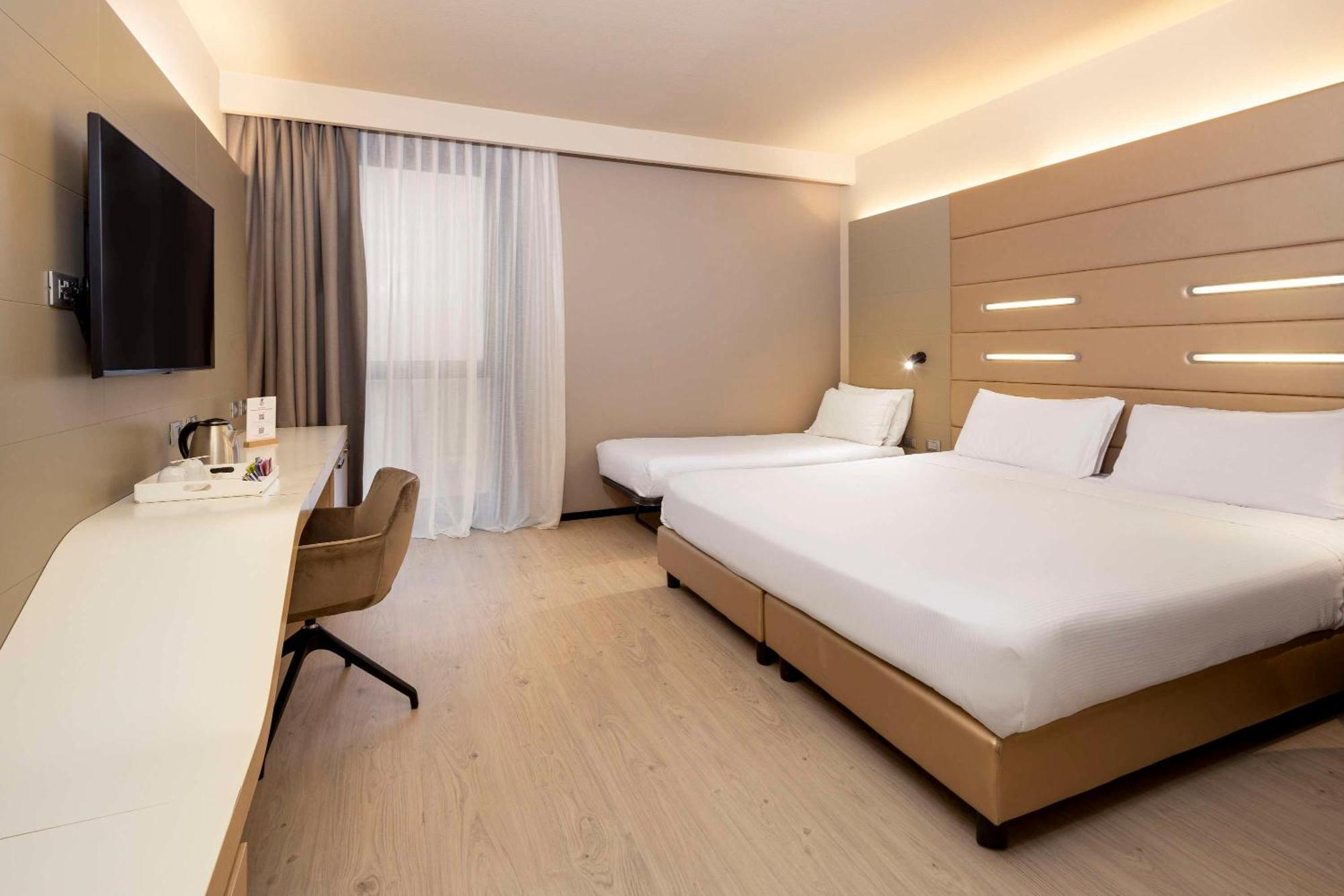 Standard King Room,1649878201:JPEG