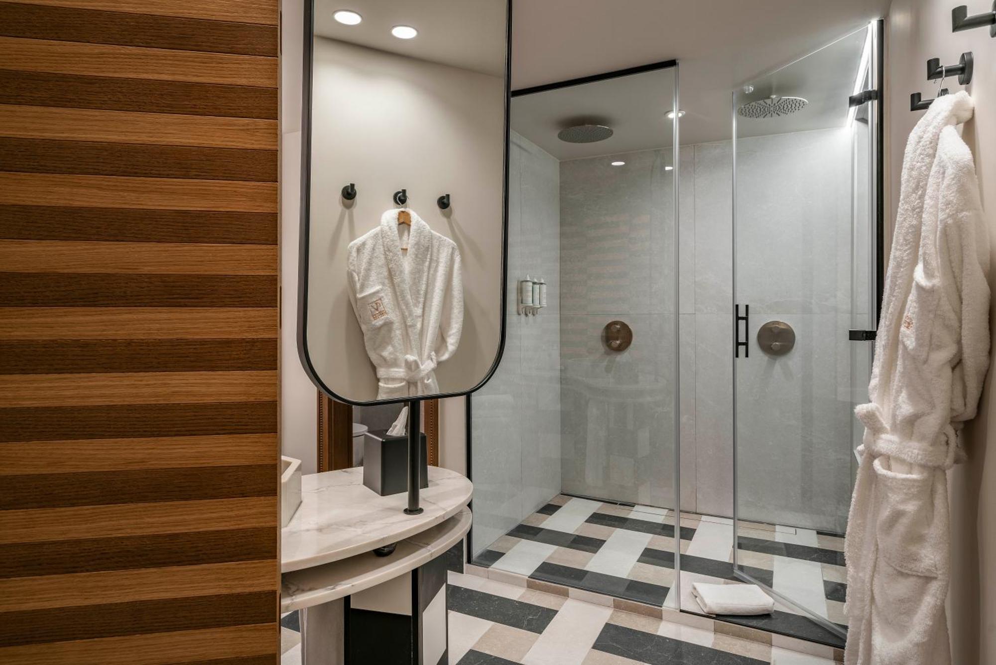 Soho Suite,1649878249:JPEG