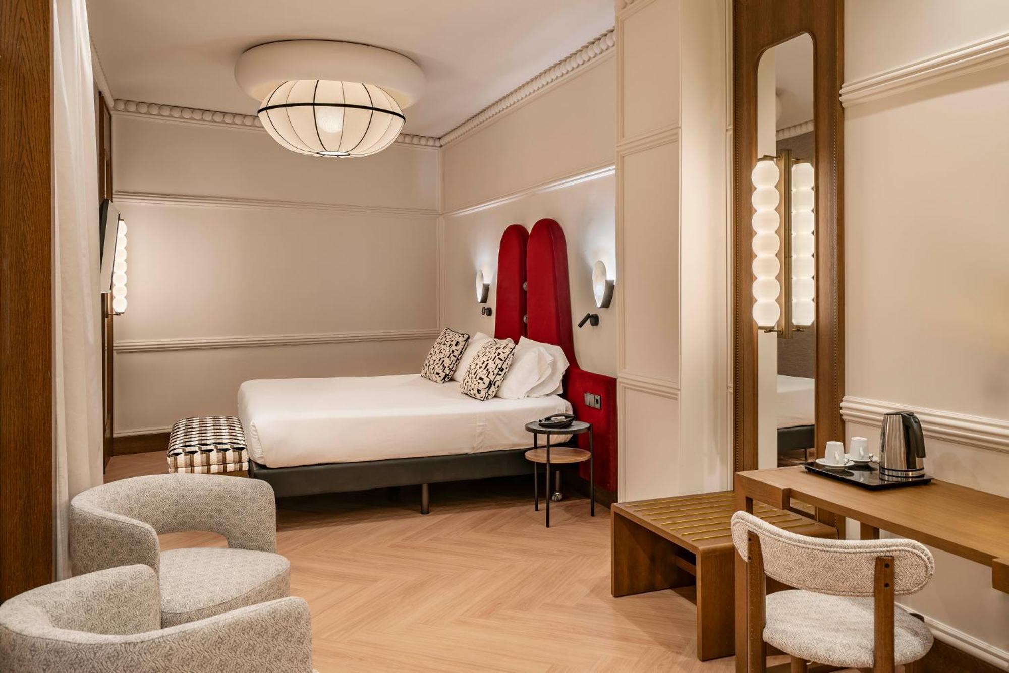 Superior room with courtyard view,1693273369:JPEG