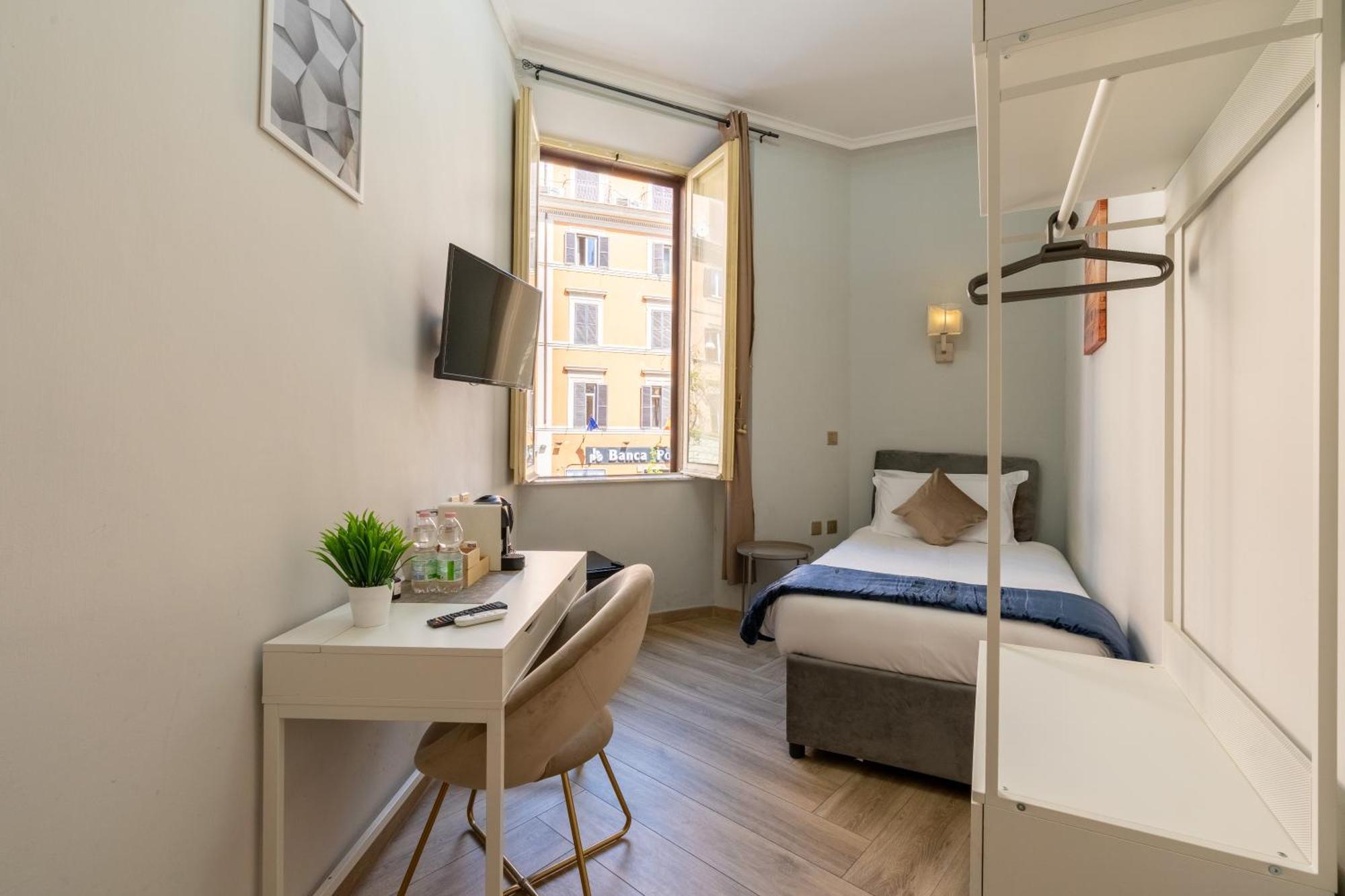 Single Room with Private External Bathroom,1659462826:JPEG