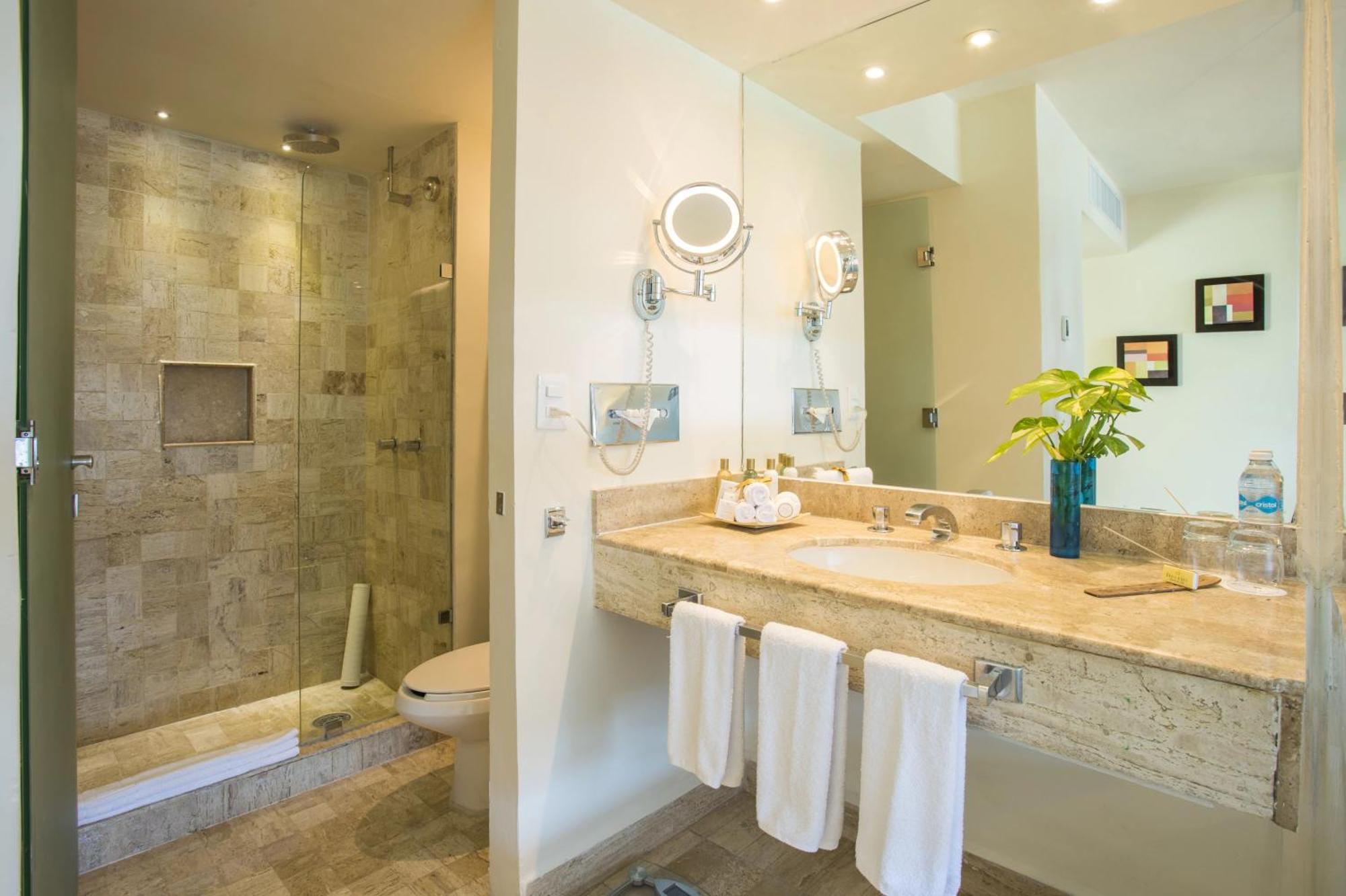 Deluxe Double Partial Ocean View
