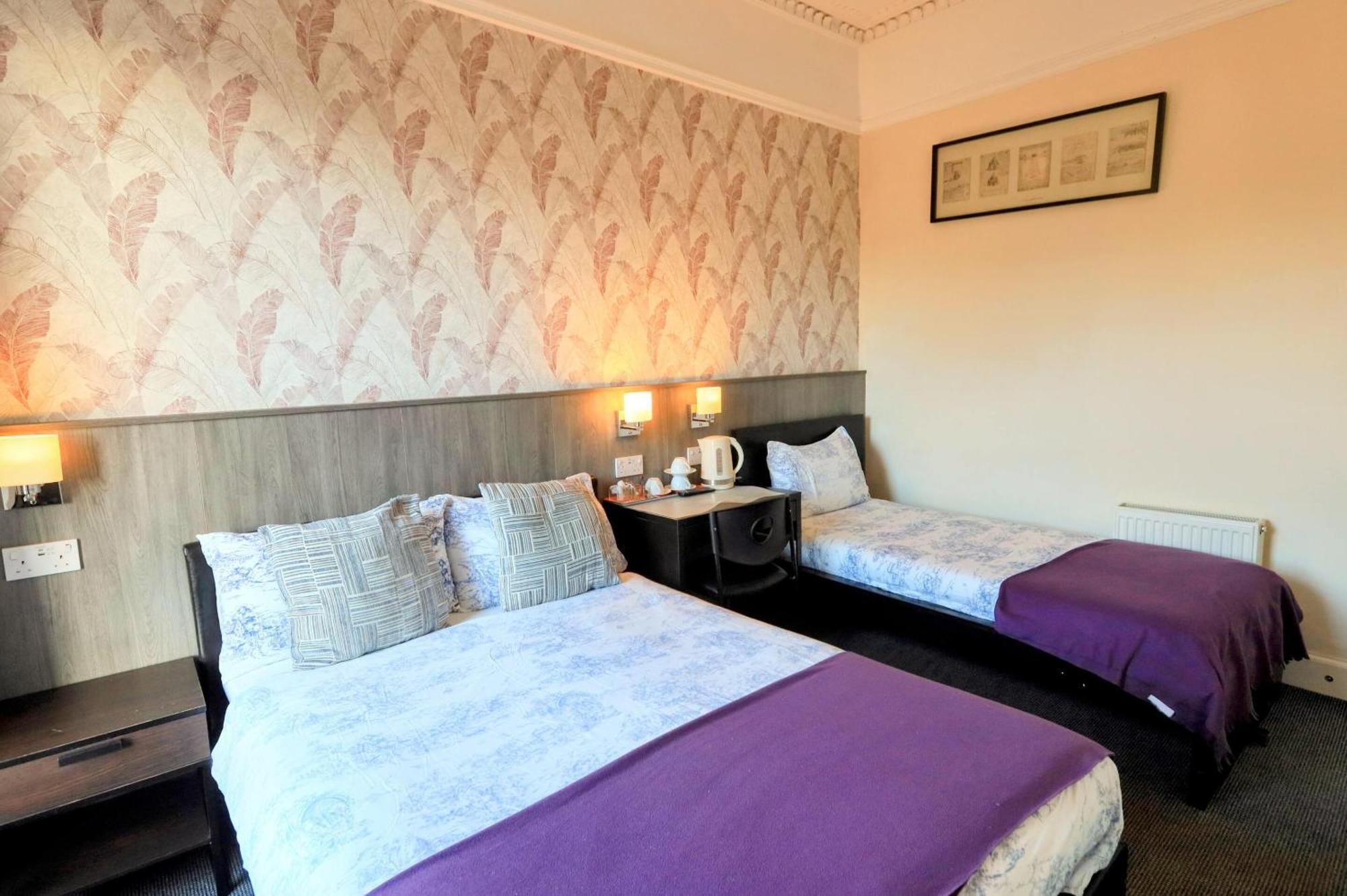 Budget Dreibettzimmer