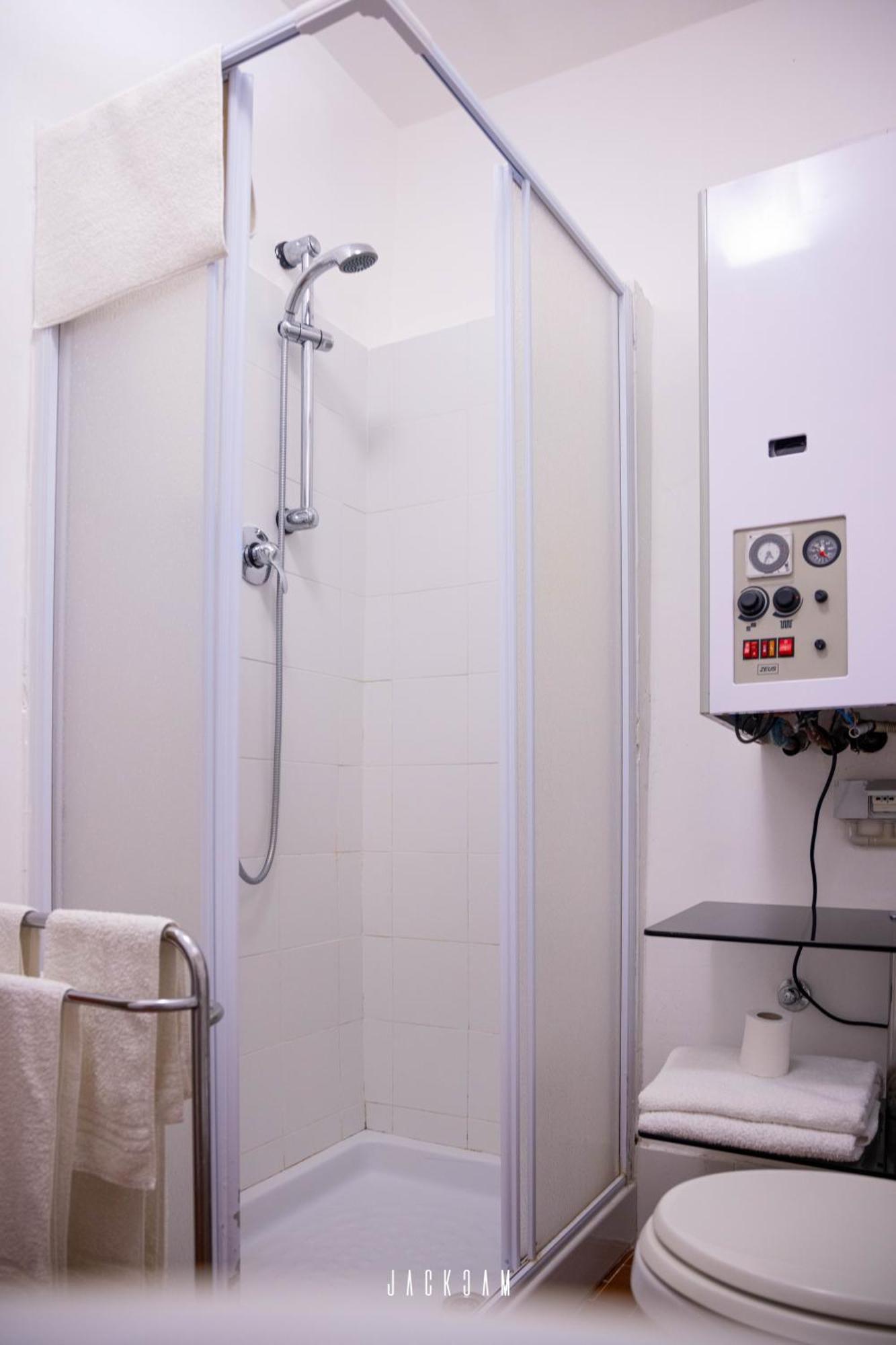 Standard Triple Room with Sea View,1671897830:JPEG