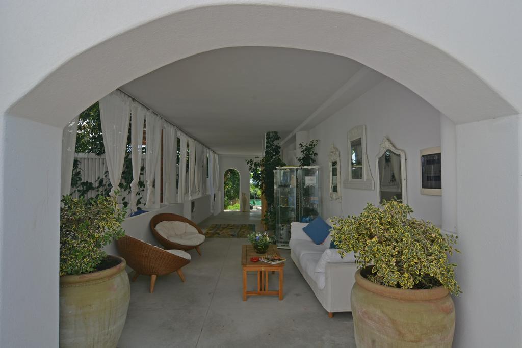 One-Bedroom Apartment Terrace Volcano View
