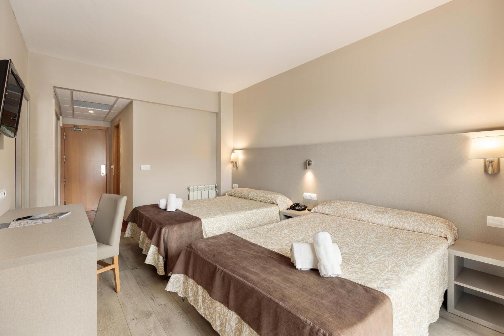 Double Room,1546389160:JPEG