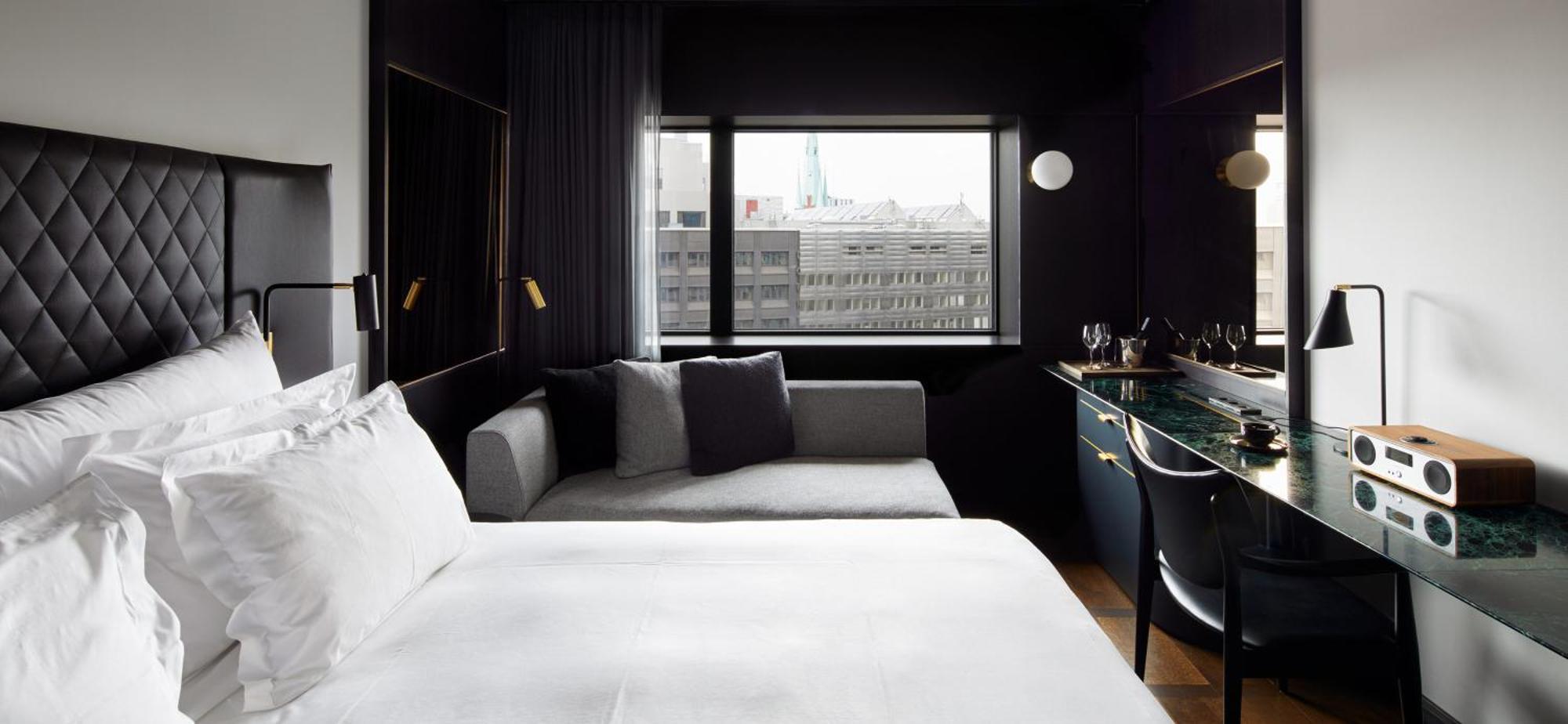 Superior King Room