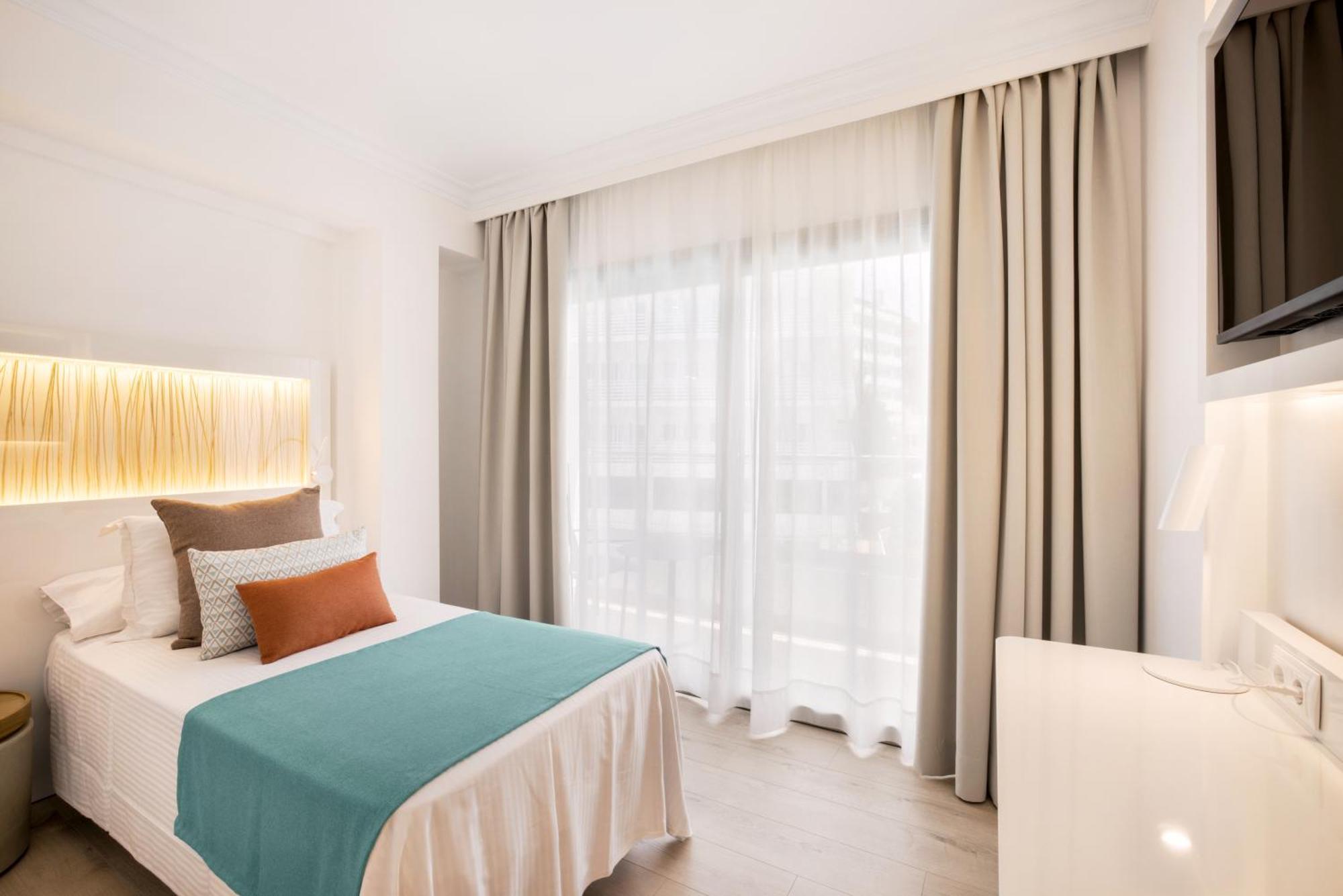 Grande Chambre Simple