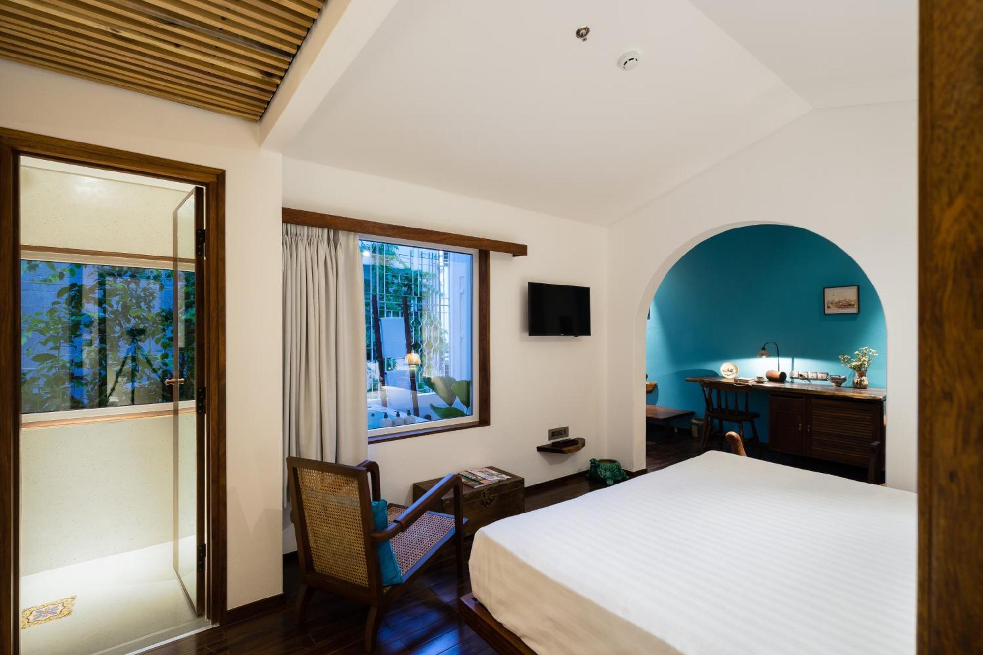 Verdant Calm Balcony Double Room