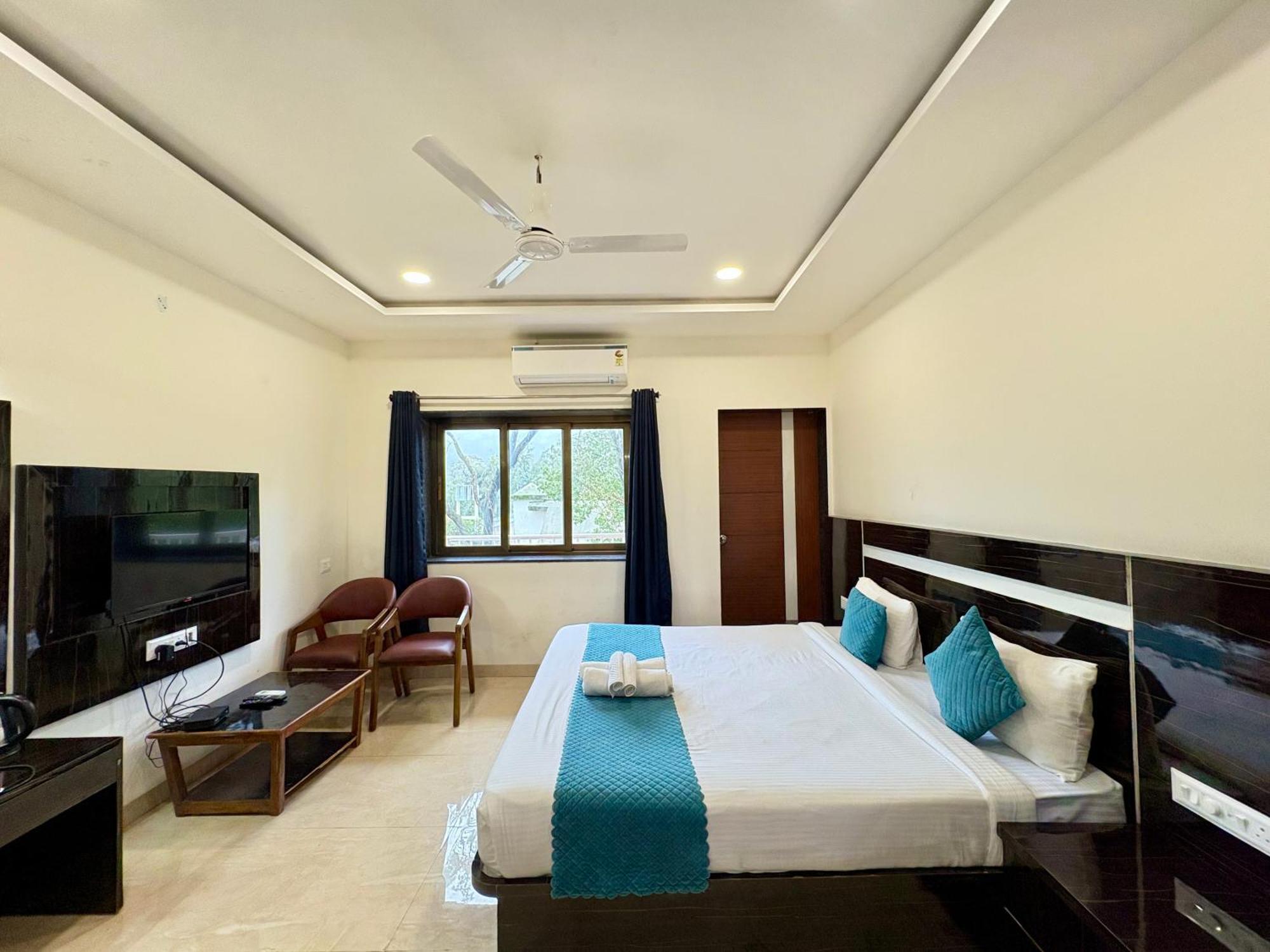 Deluxe Double Room Balcony,1688681379:JPEG
