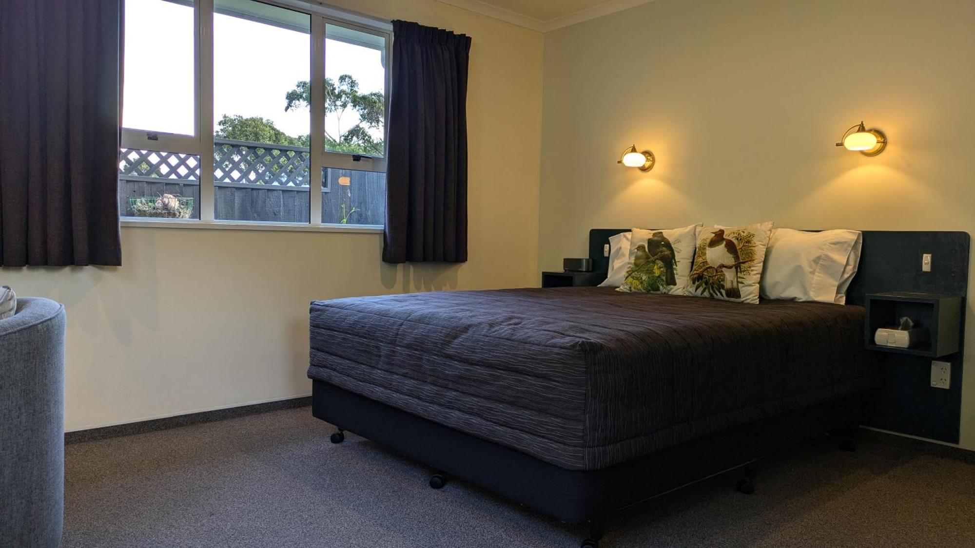 Queen Room (No Kitchen facility),1697945602:JPEG