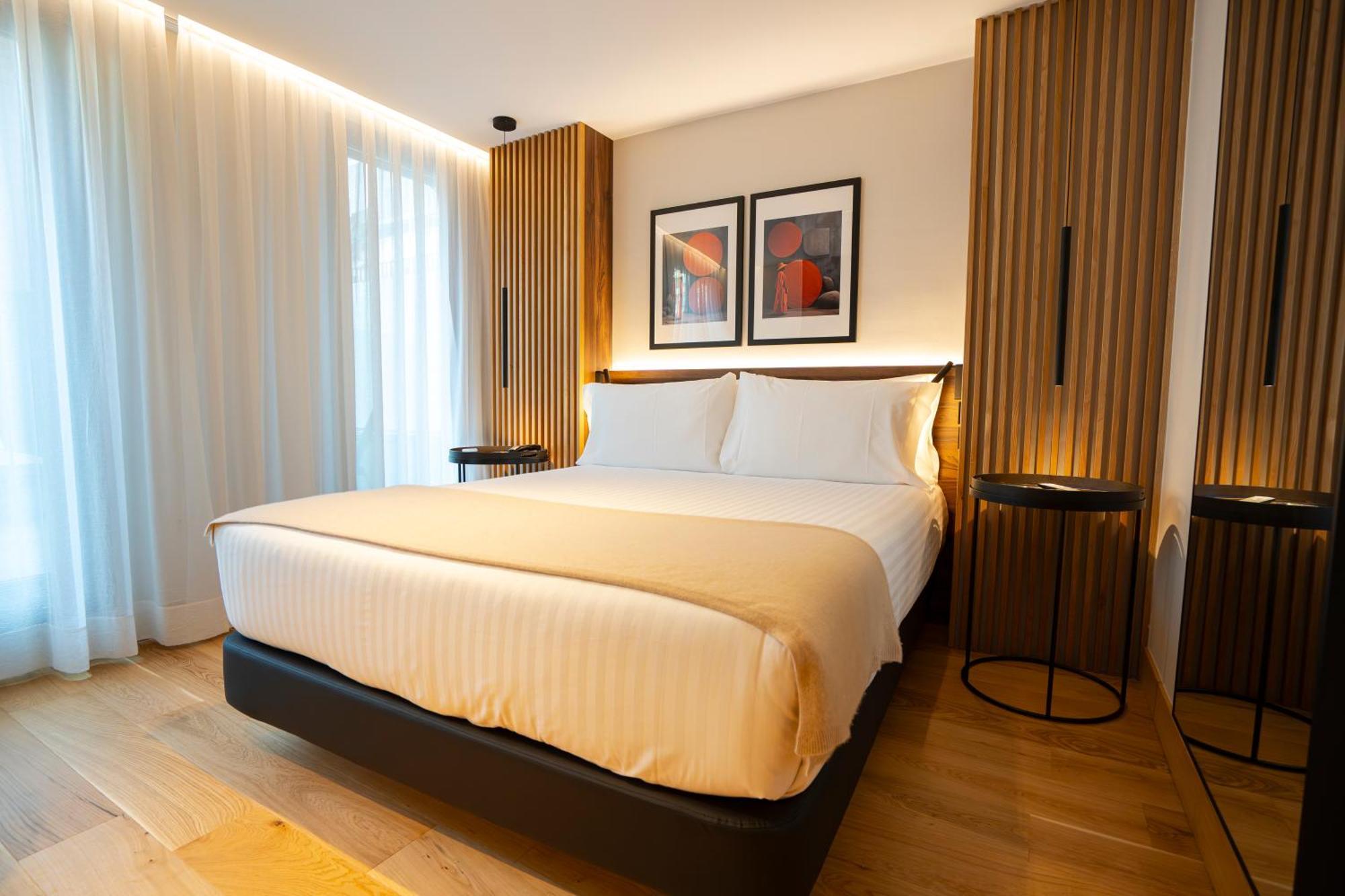 Double Room,1697790287:JPEG