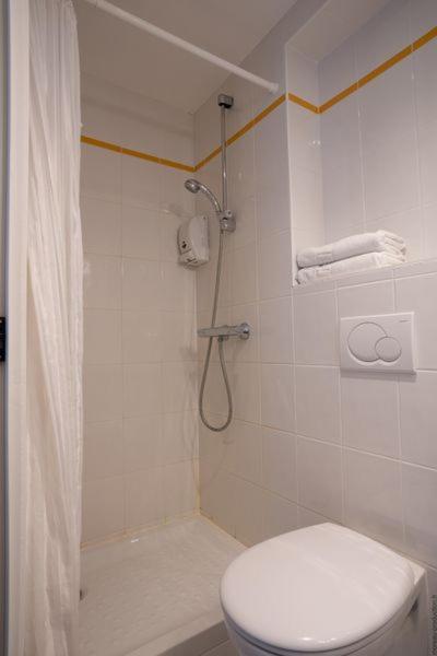 Standard Twin Room,1697833551:JPEG