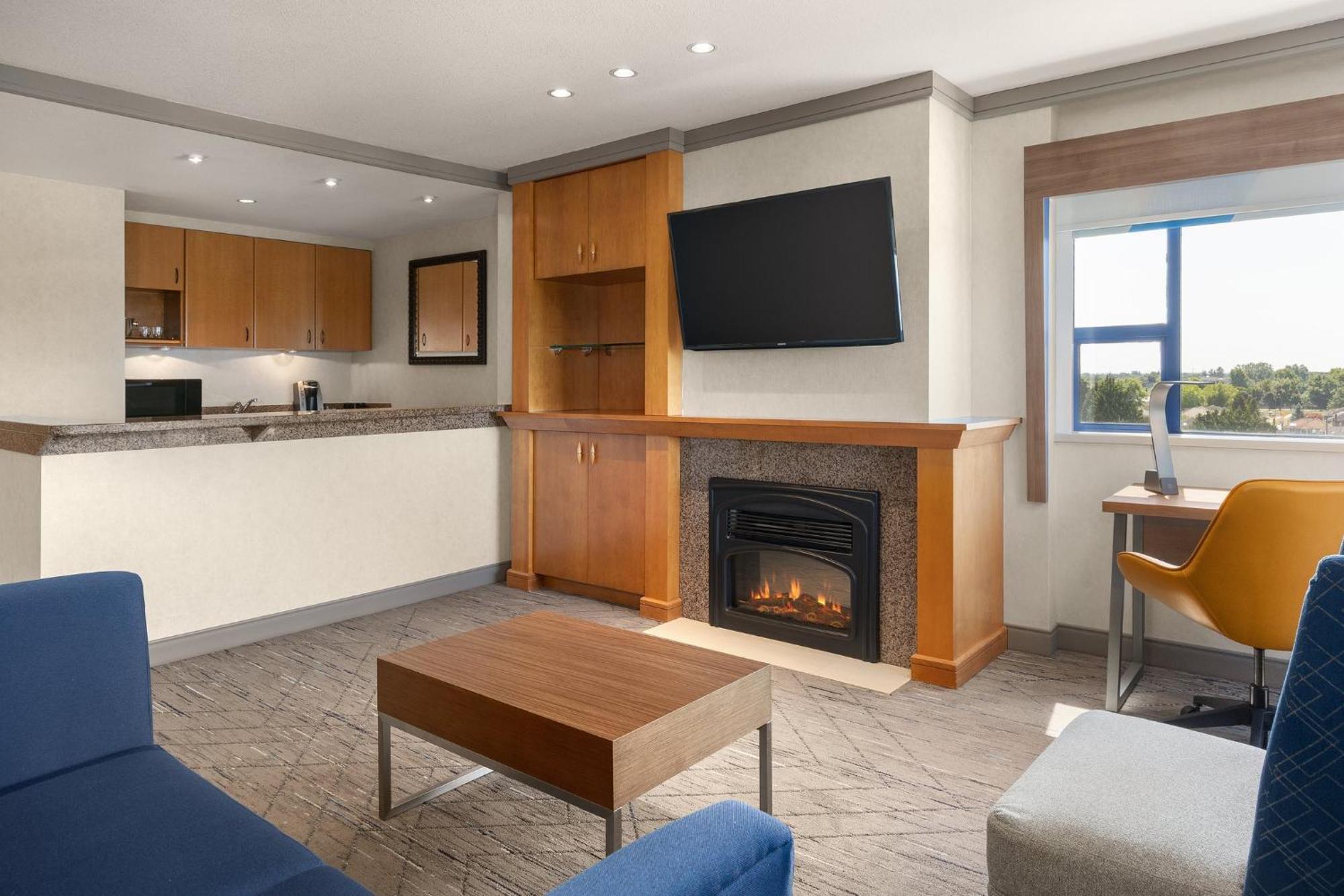 Queen Suite
