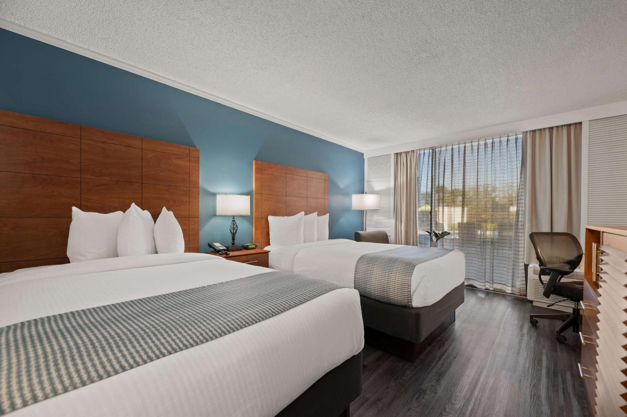 Pool Side Room with Two Double Beds,1706755604:JPEG
