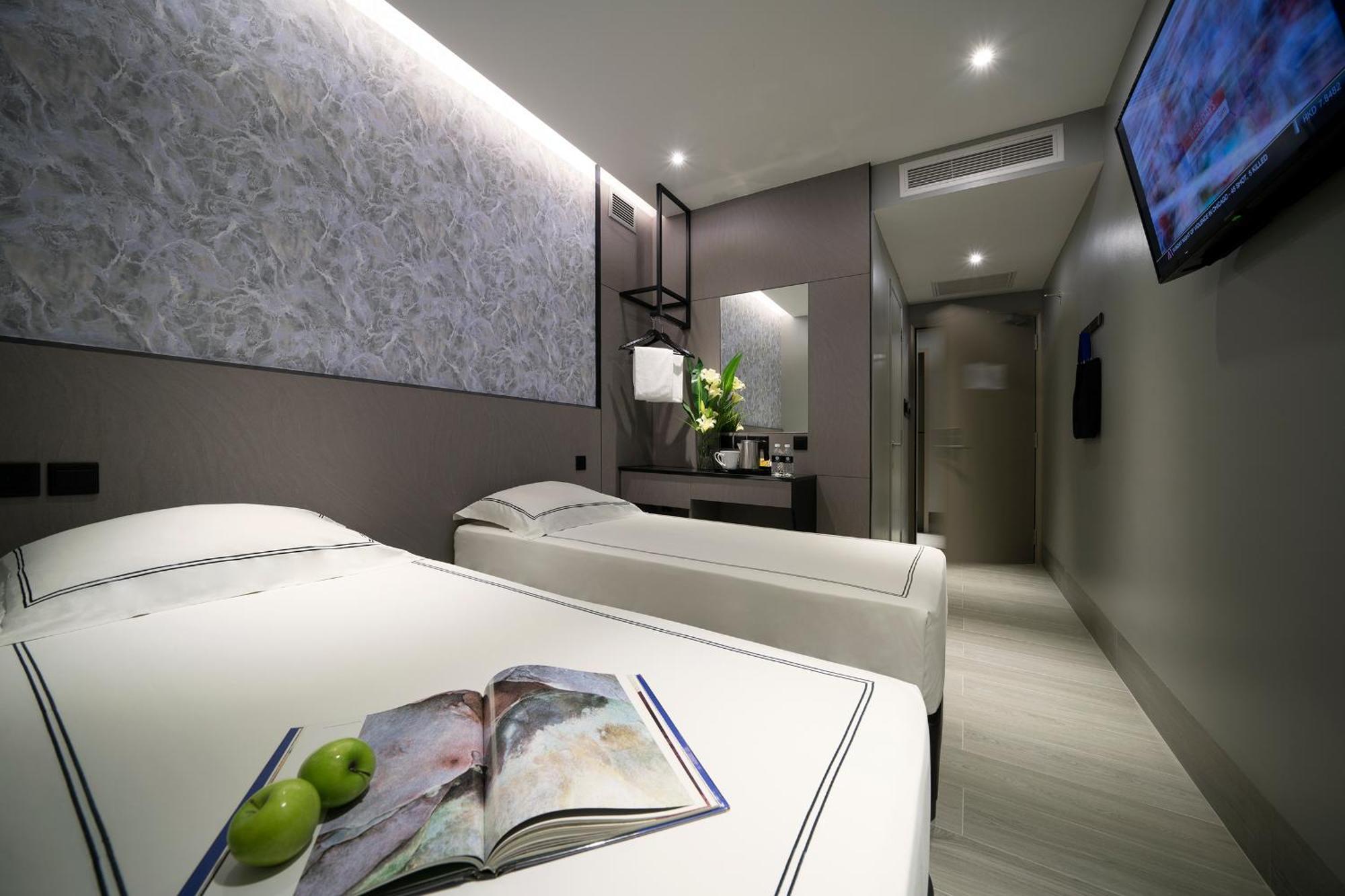 Standard Twin Room No Windows
