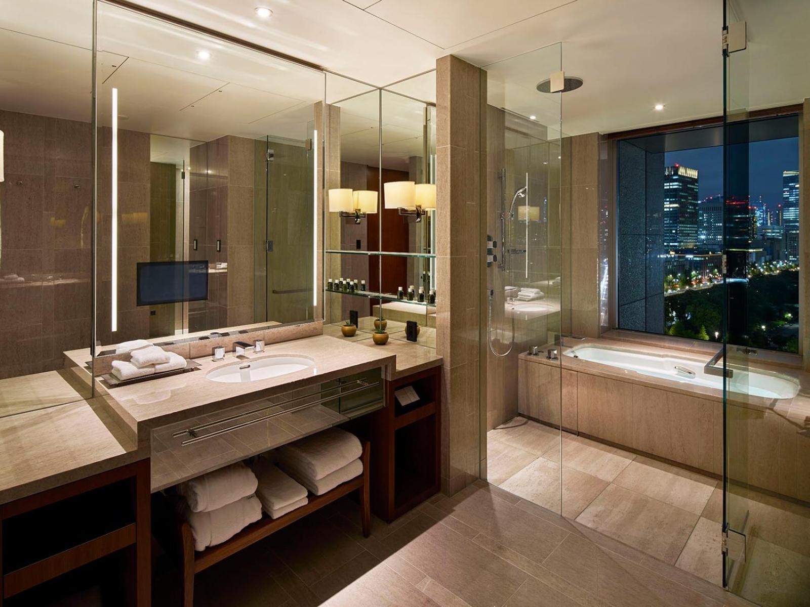 Grand Deluxe Twin Room
