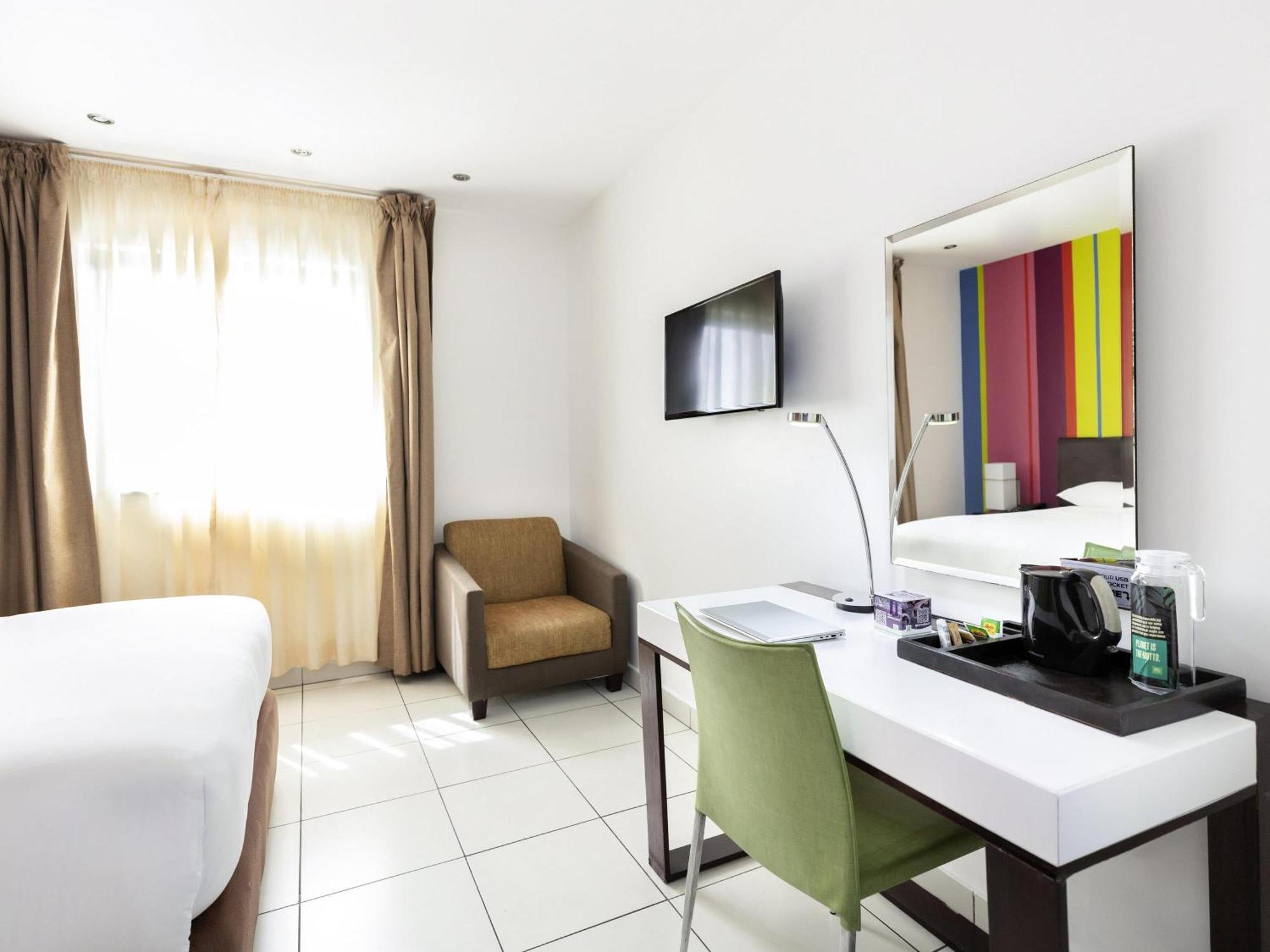 Twin Room,1769885761:JPEG