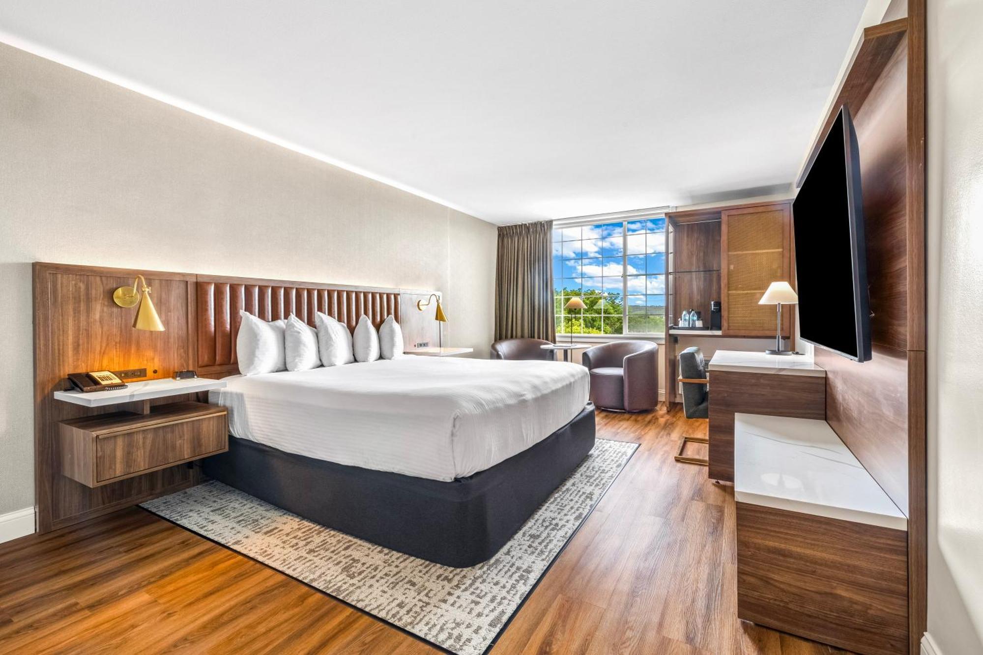 Resort Side King Room