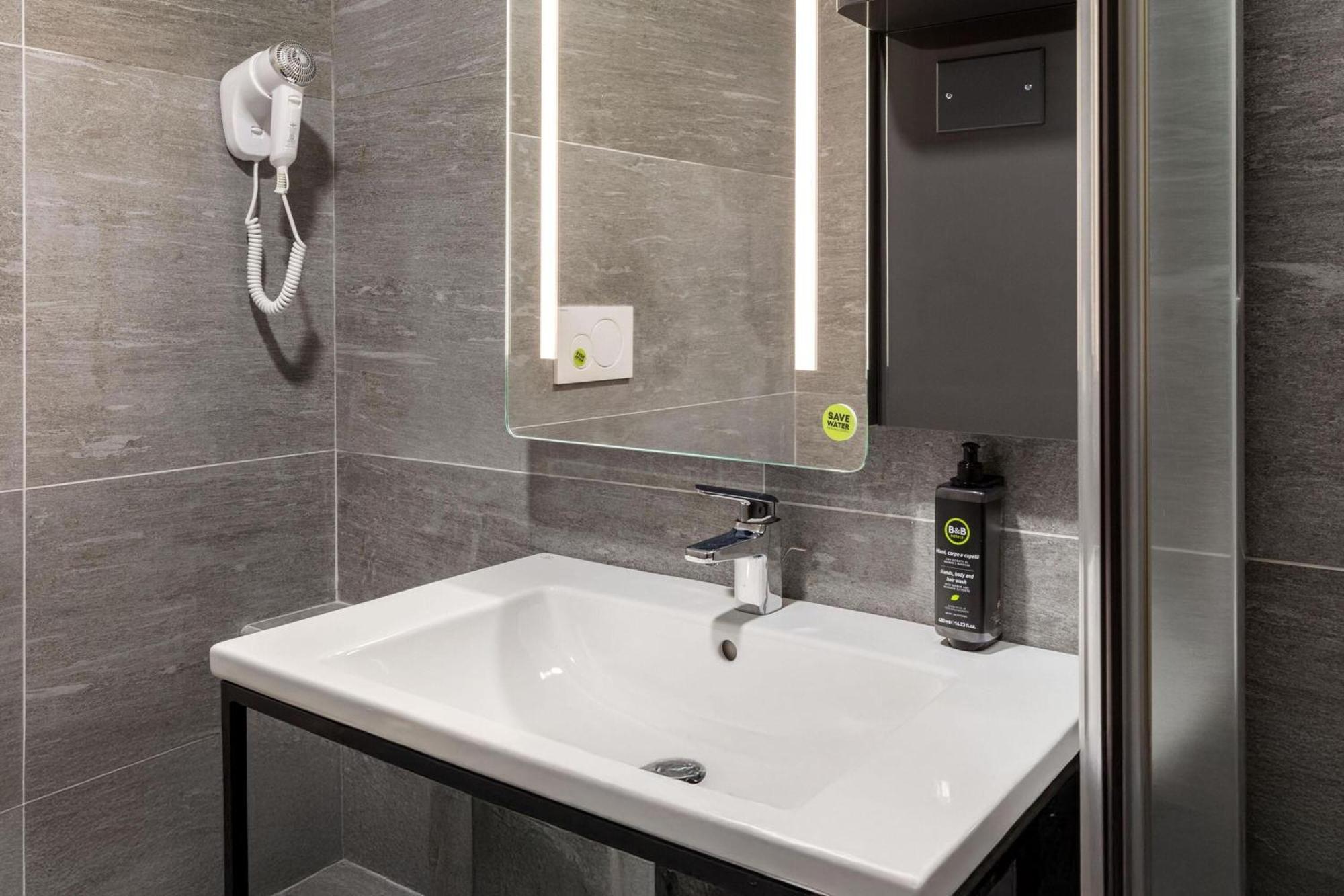 Comfort Single Room