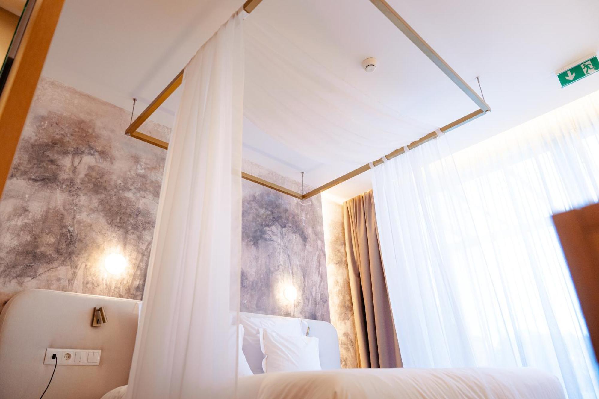 Superior Double or Twin Room Terrace Pool View