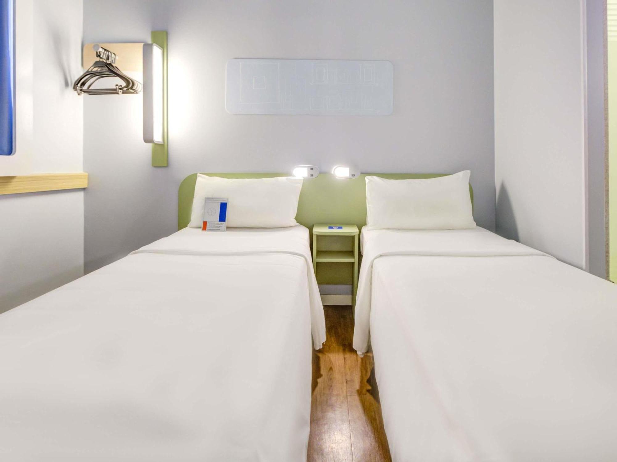 Standard Apartment with Two Single Beds