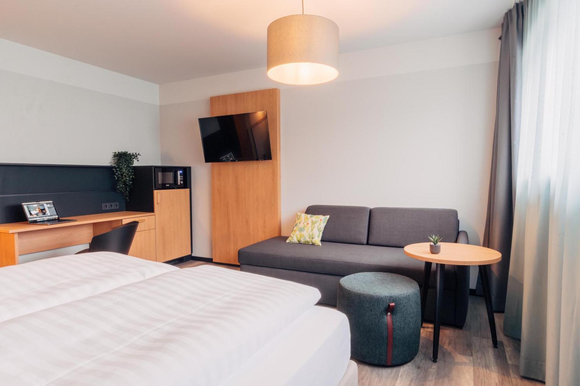 Large Double Room