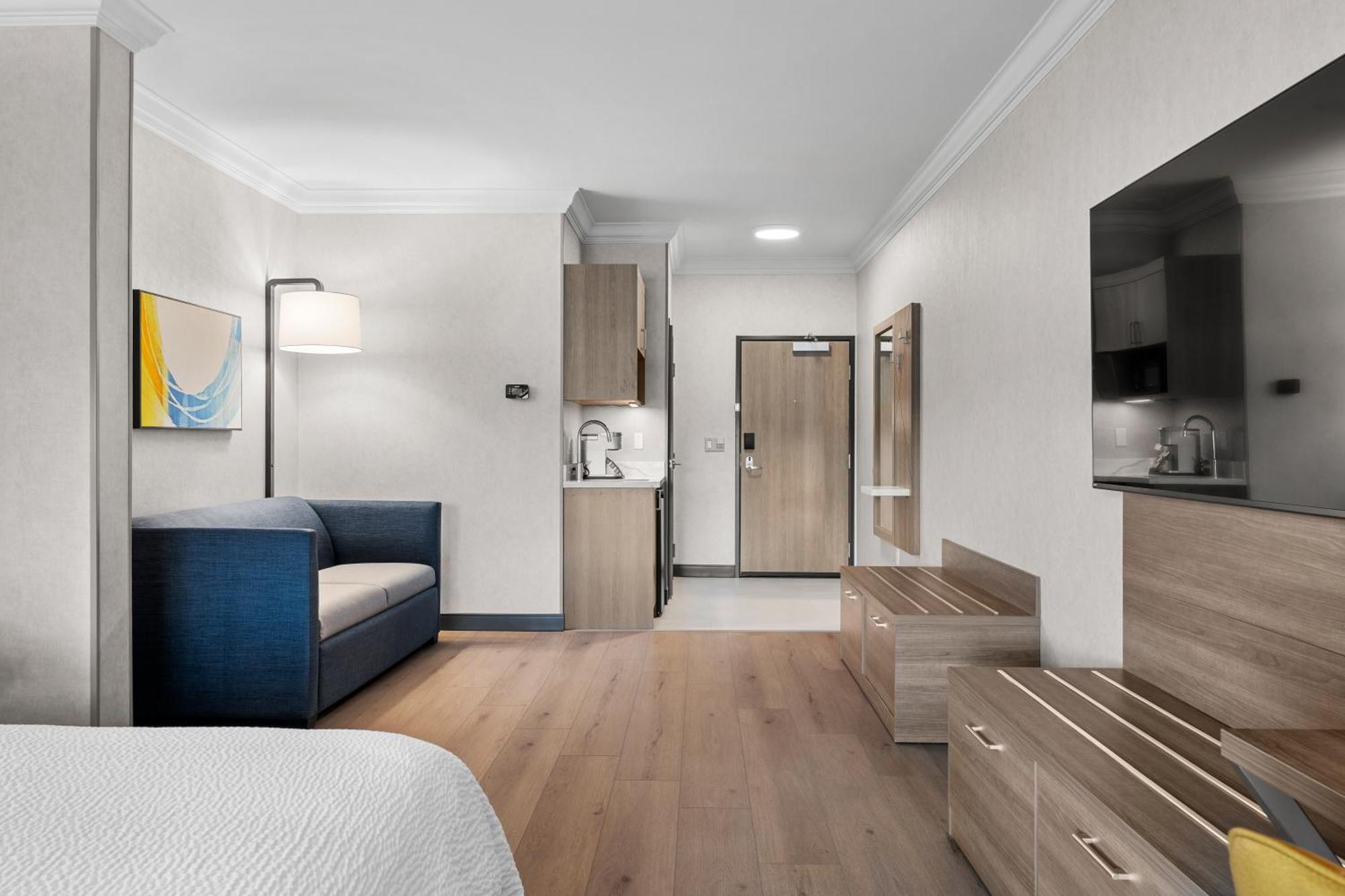 King Suite,1746872202:JPEG