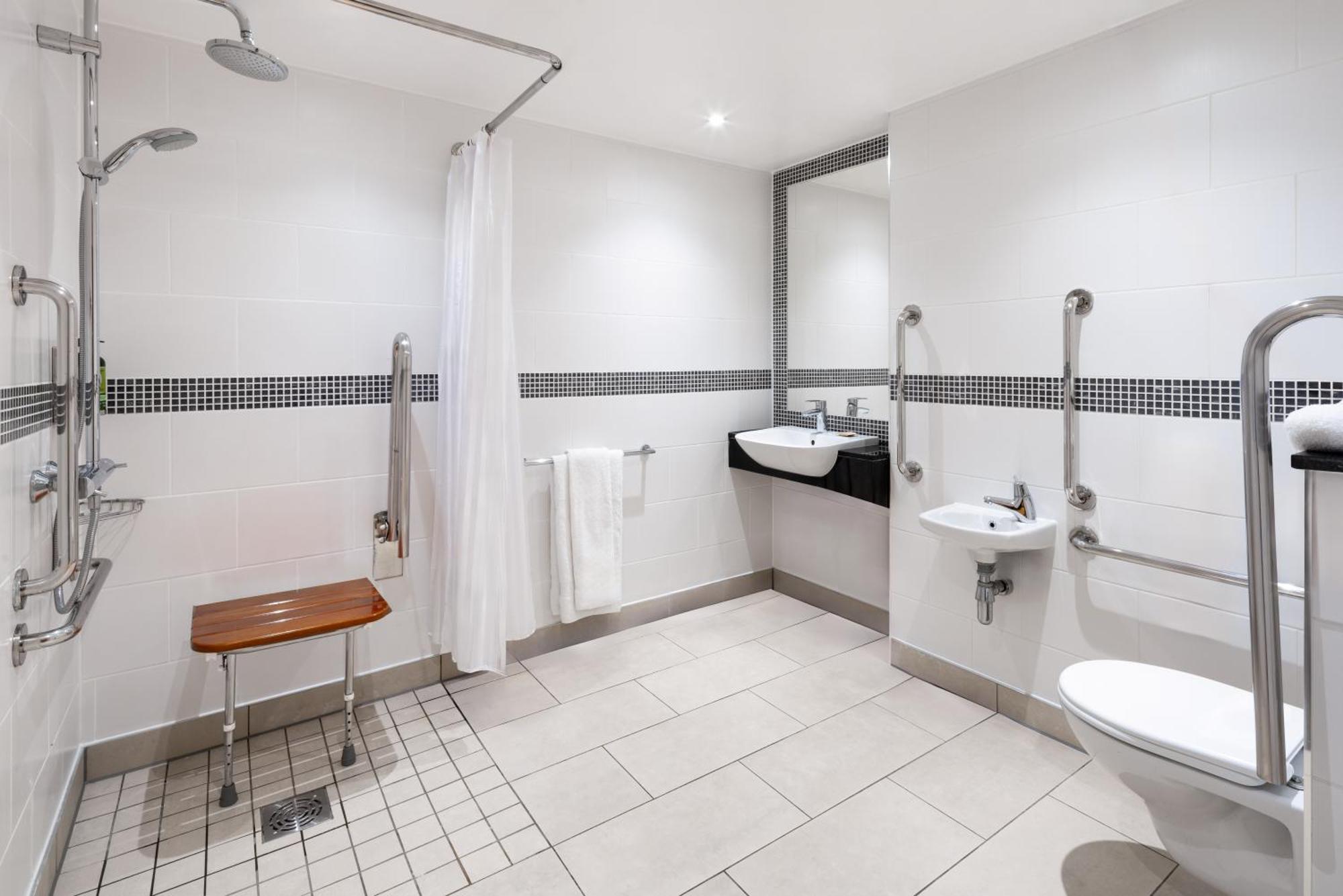 Deluxe Studio Accessible