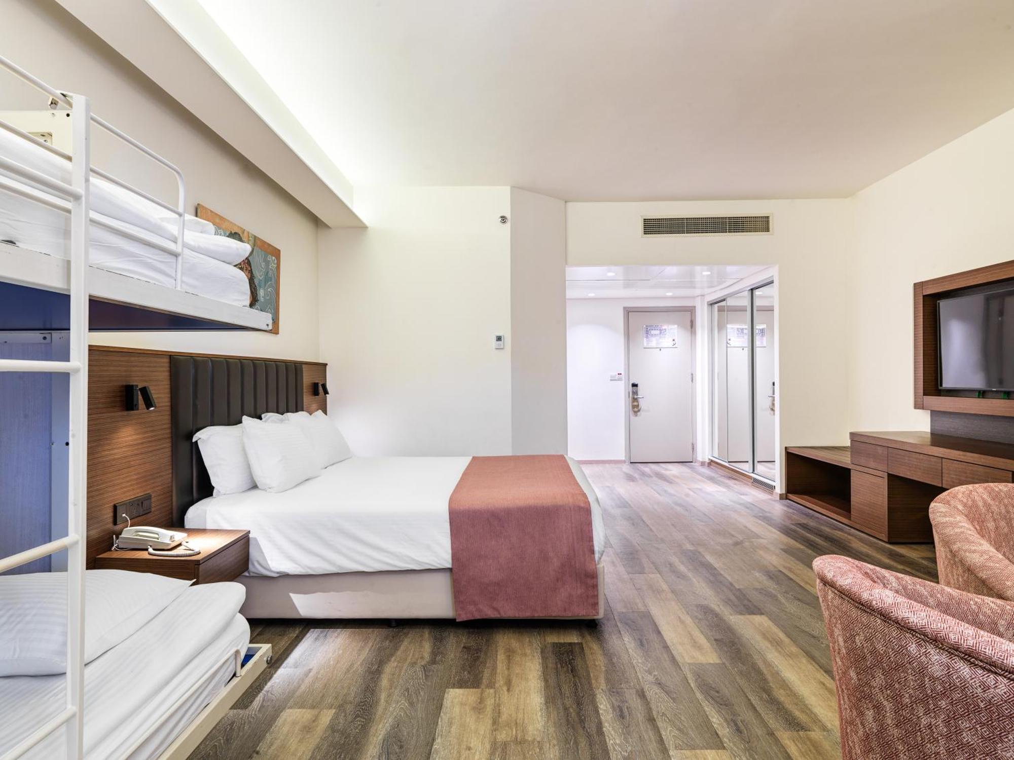 Family Inland View Room without Balcony