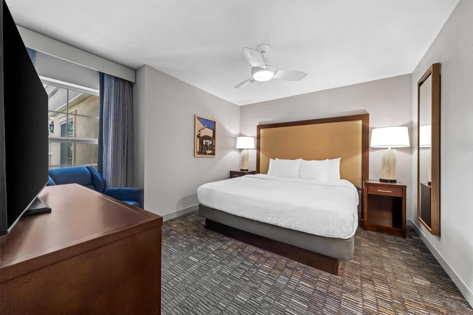 Two-Bedroom Suite with Two King Beds,1765849600:JPEG