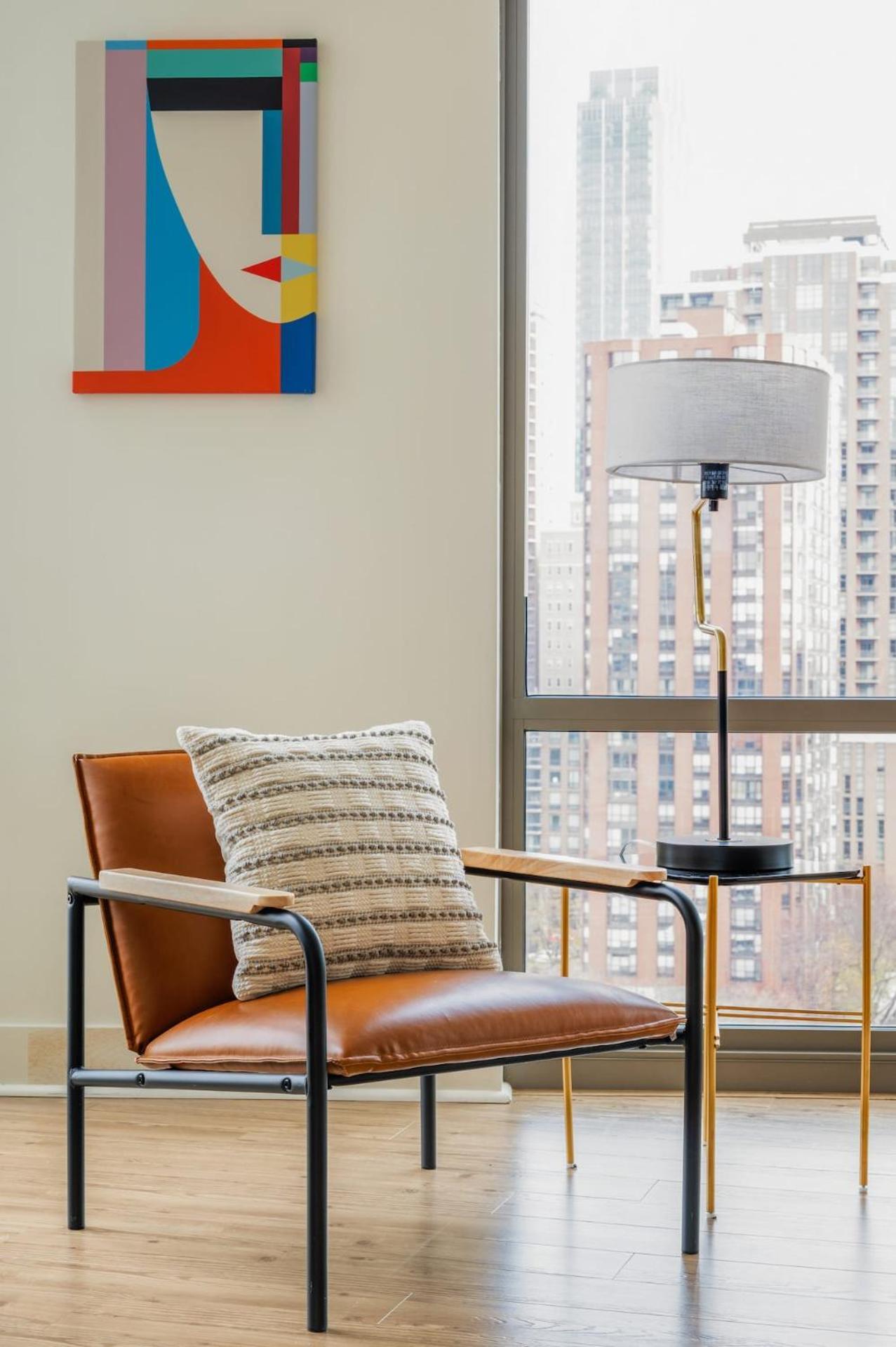 Three-Bedroom Apartment Self Check Virtual Front Desk