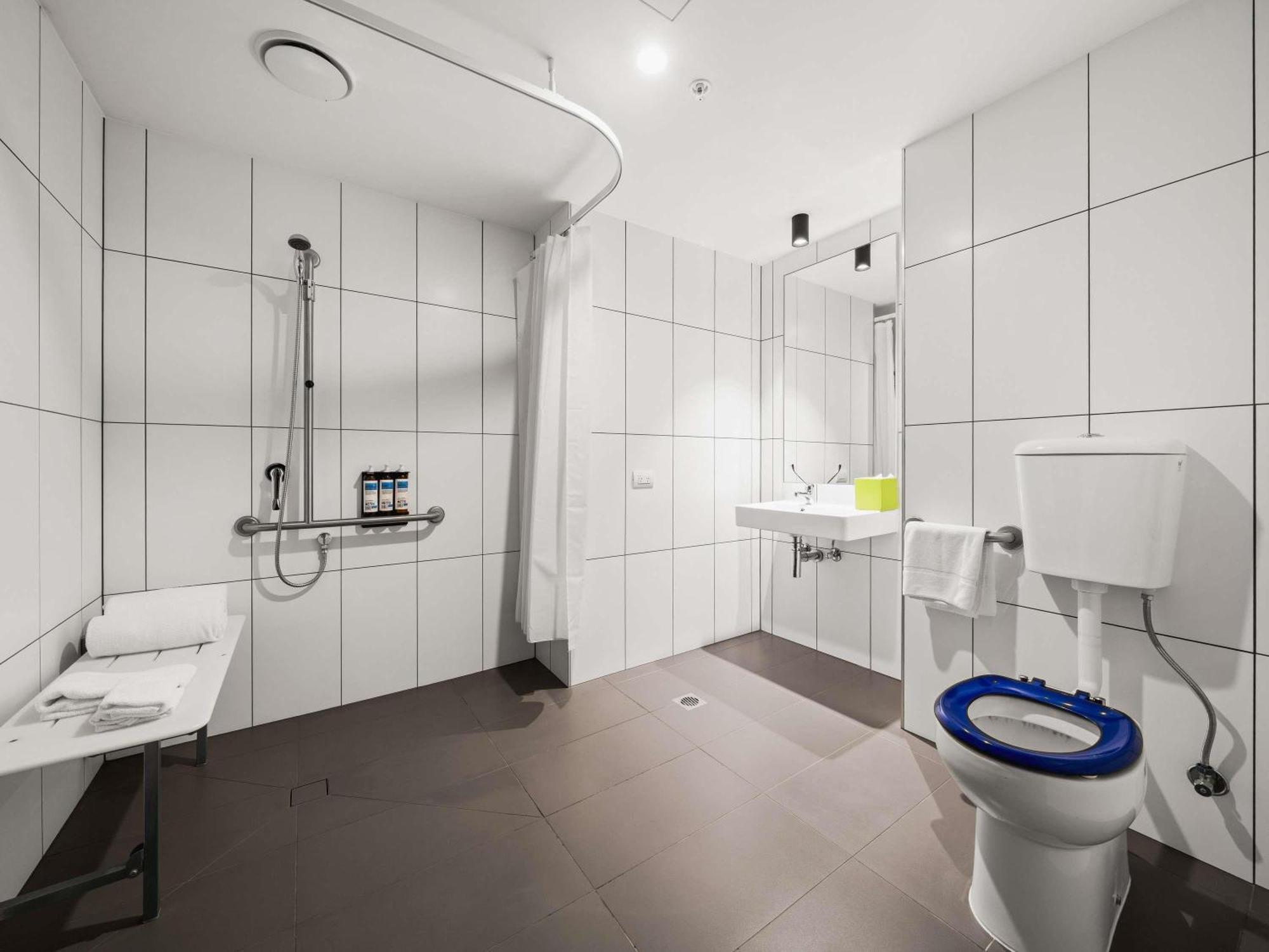 Accessible Queen Room