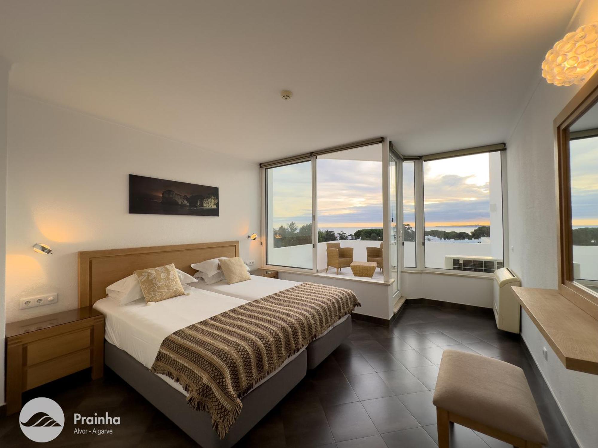 Apartamento de 2 Quartos com Vista do Mar