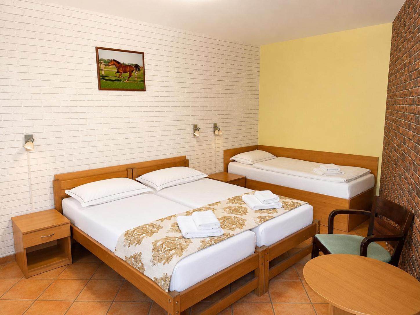 Triple Room