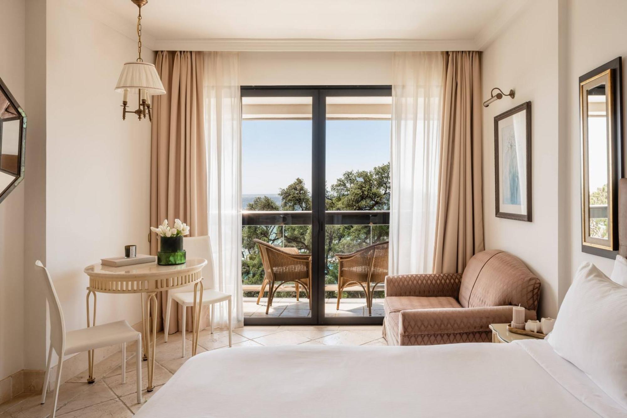 Quarto Duplo Premium com Vista Jardim