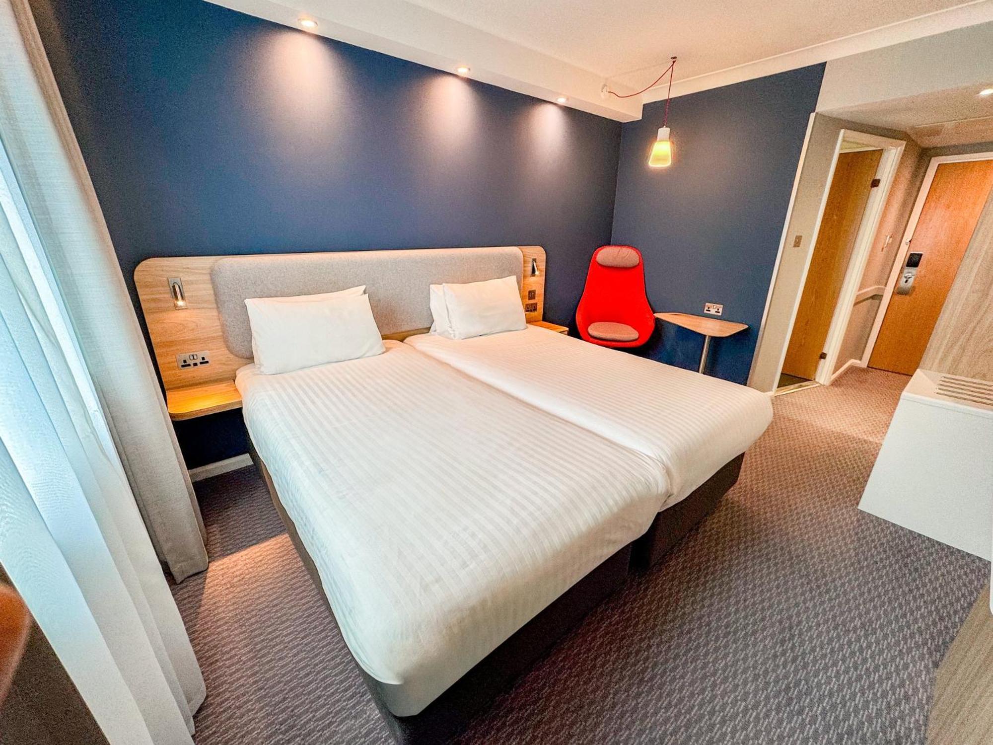 Standard Twin Room Hot