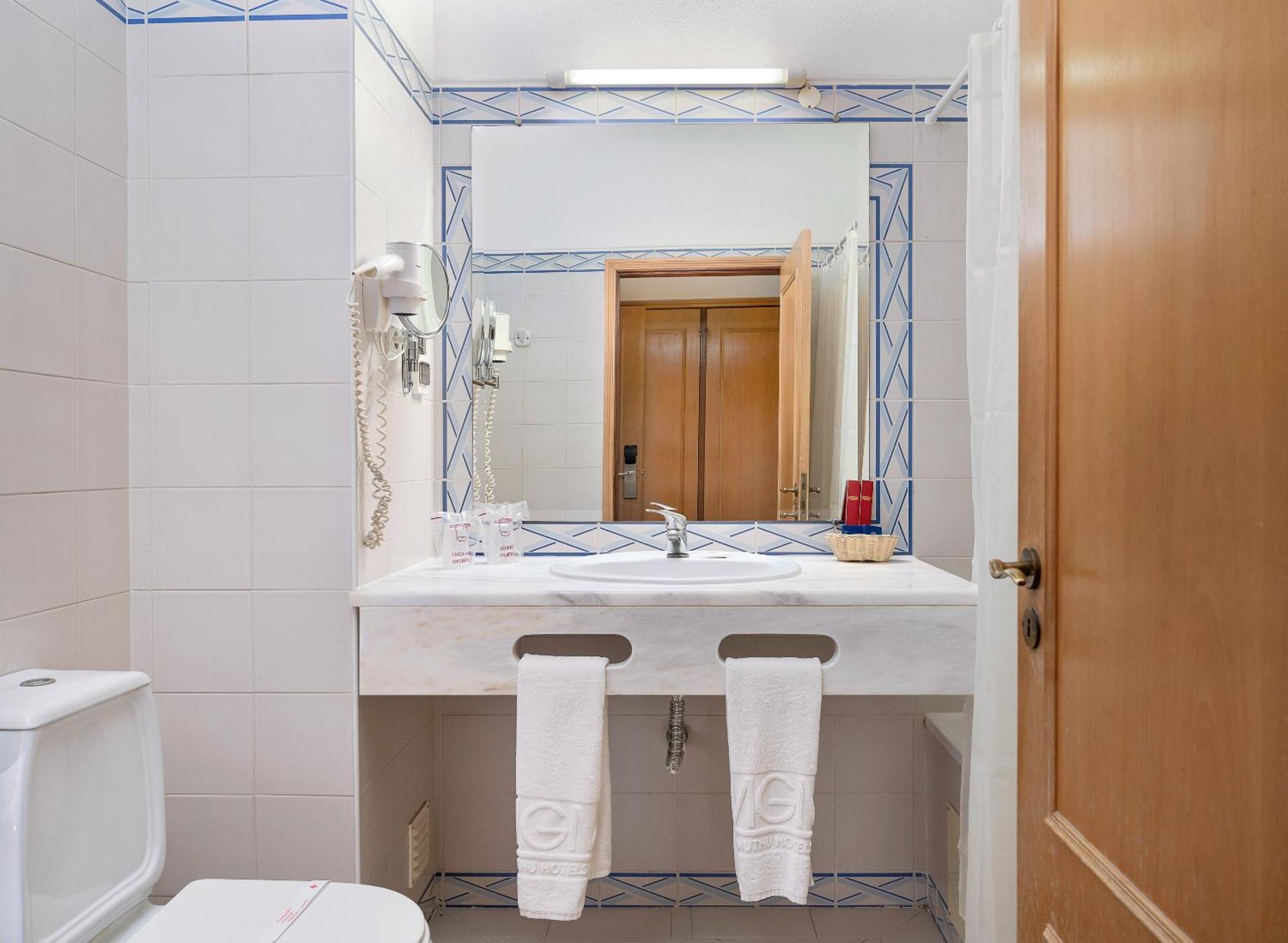One-Bedroom Junior Club