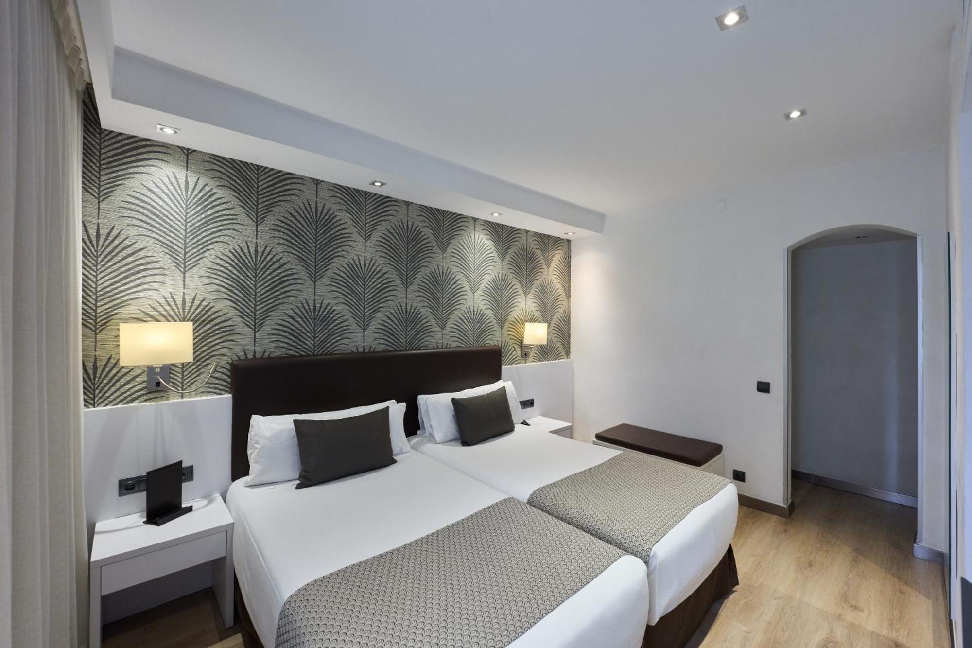 Double or Twin Room Balcony