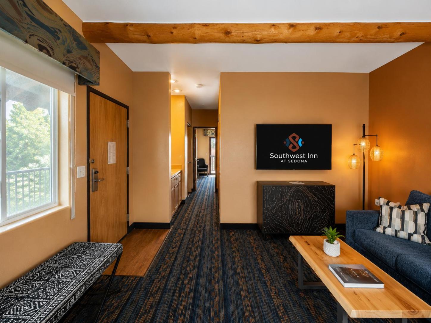 Panoramic Sedona King Suite