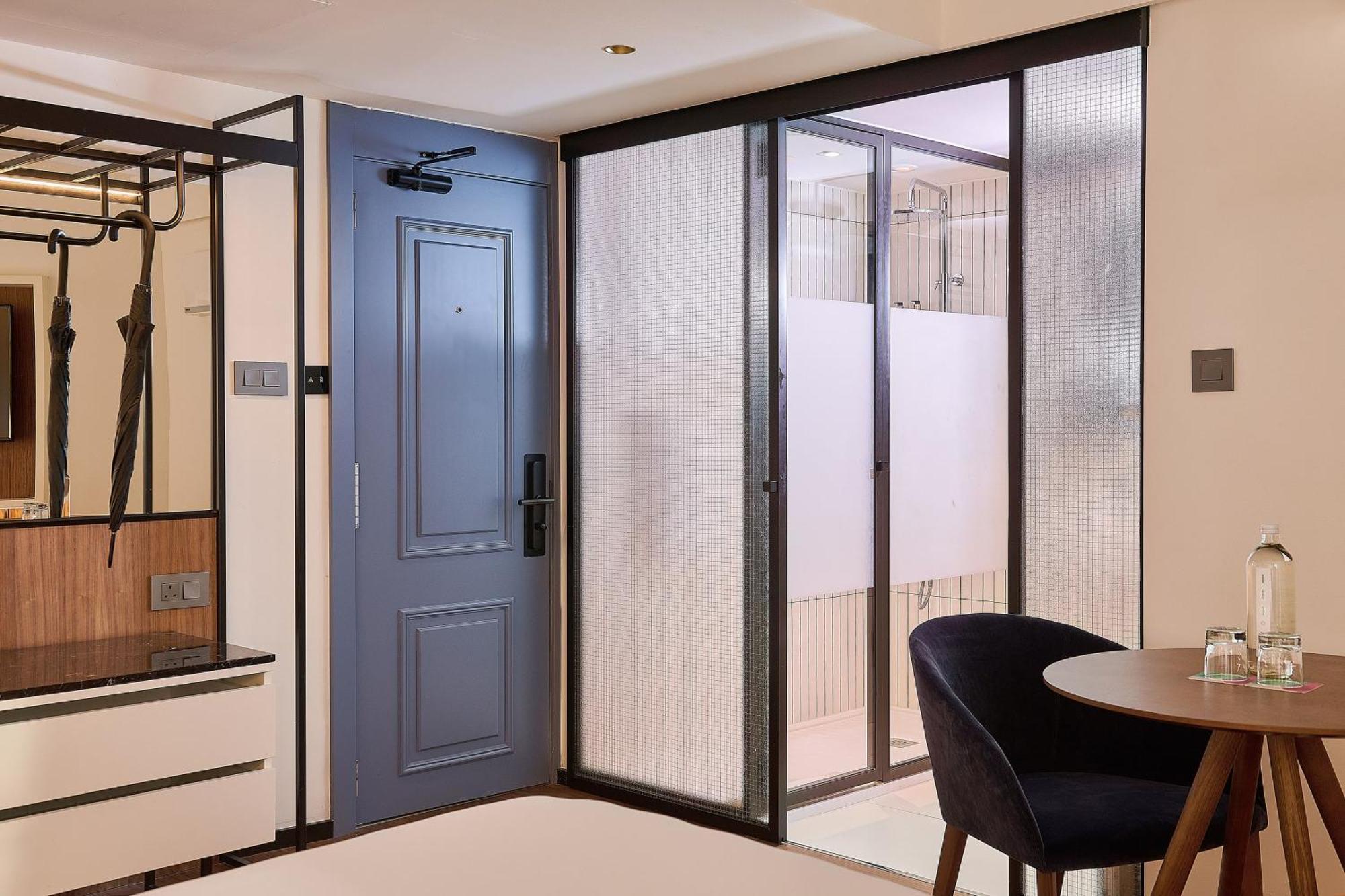 Premium King Room