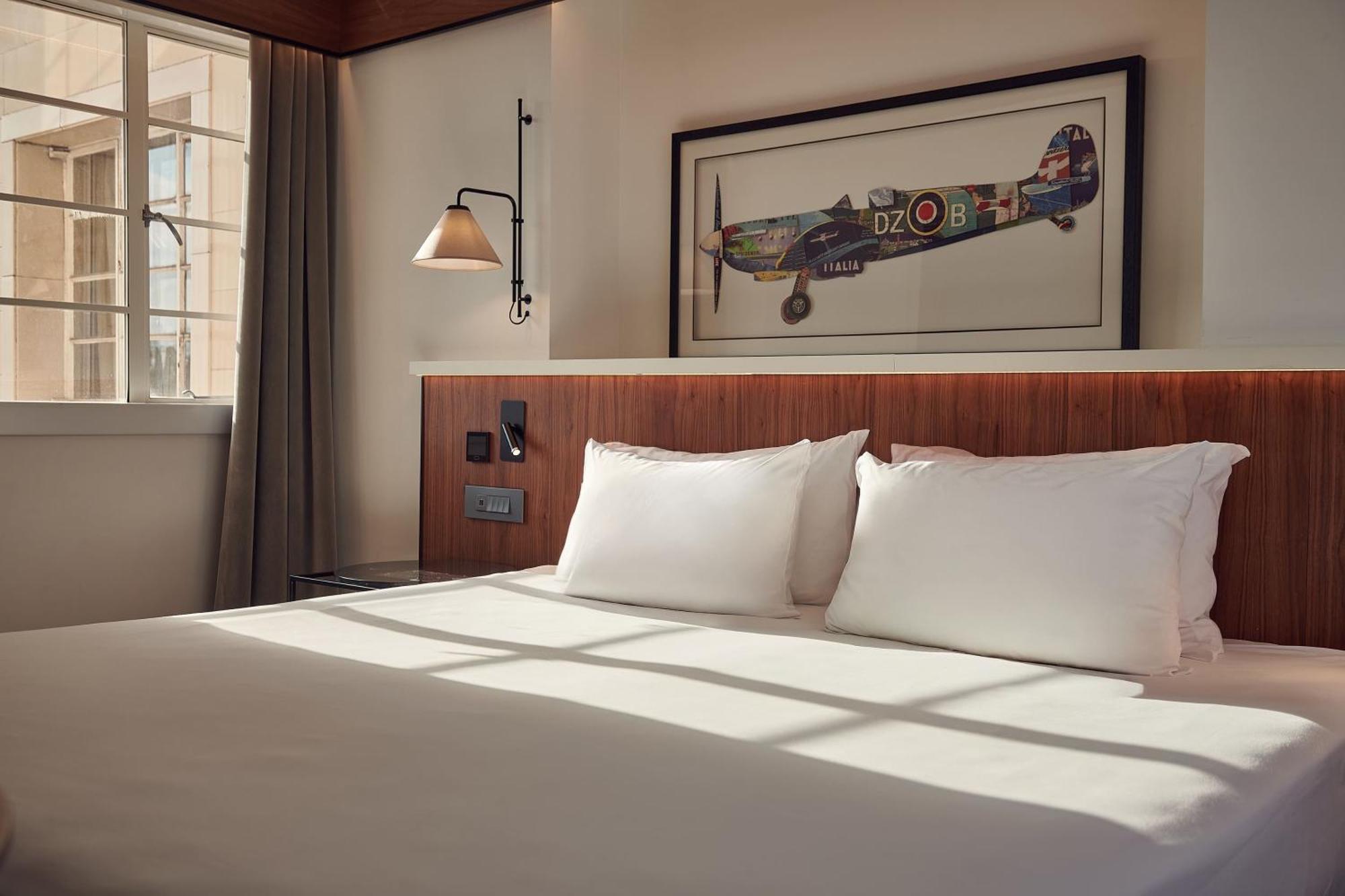 Premium King Room