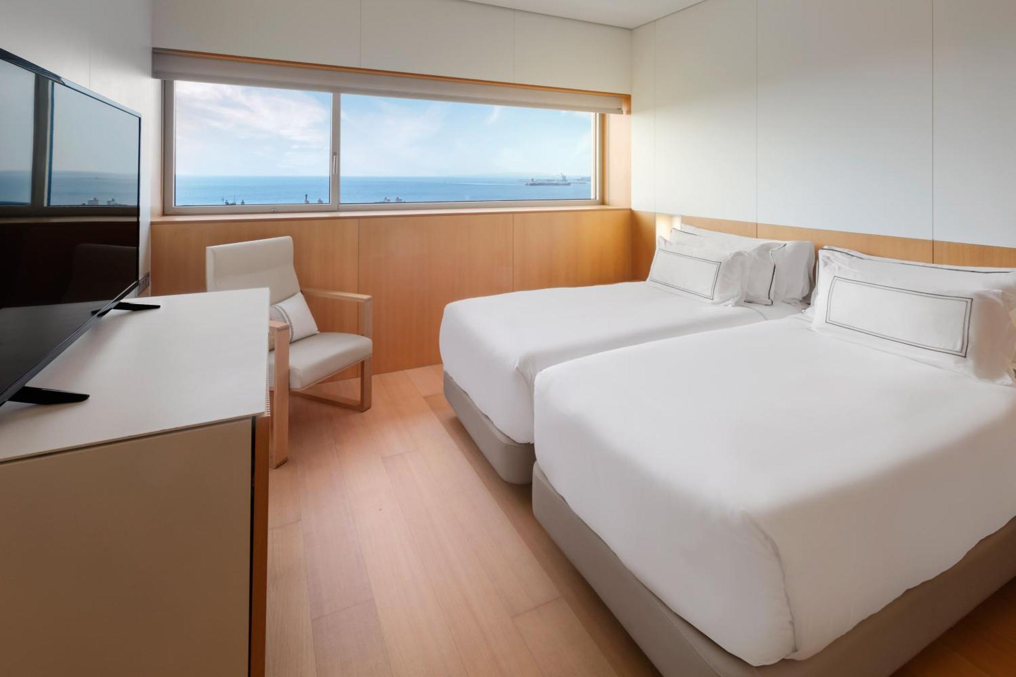 Two-Bedroom Suite The Level
