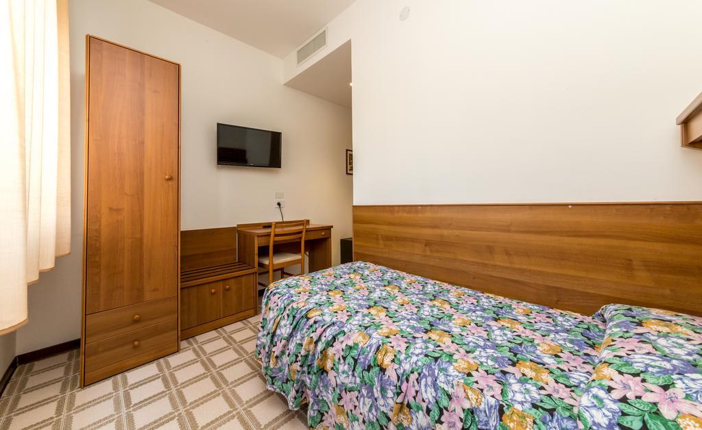 Standard Single Room,1107289245:JPEG