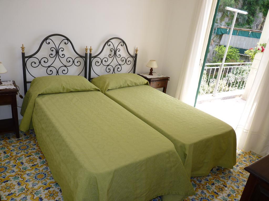 Double  or Twin Room with Private External Bathroom,233953735:JPEG