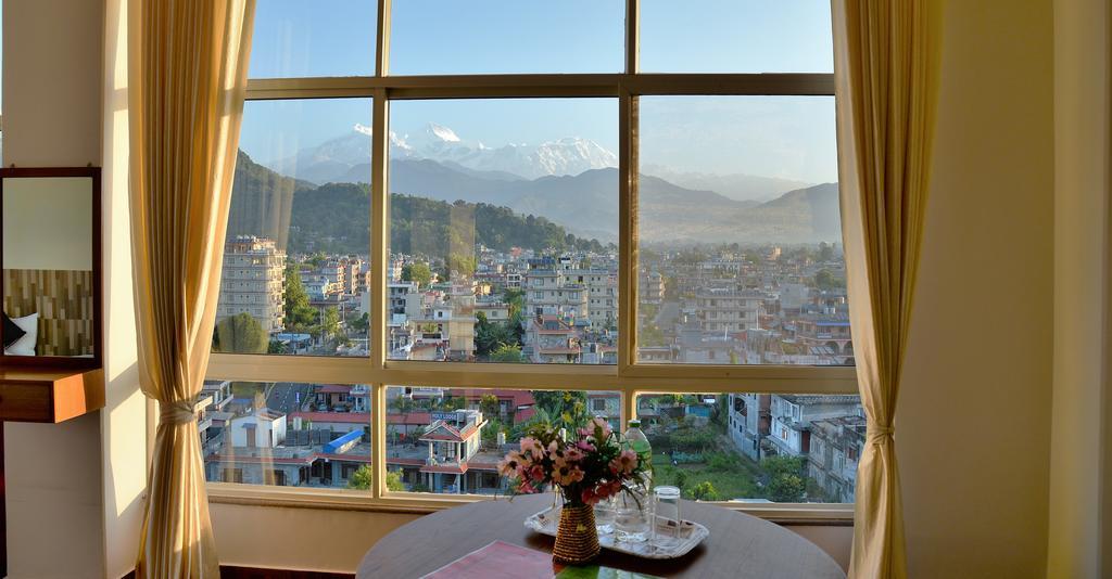 Suite with Mountain View