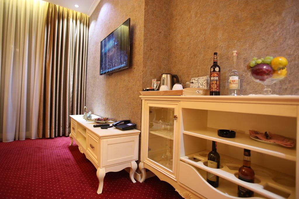 Superior Suite