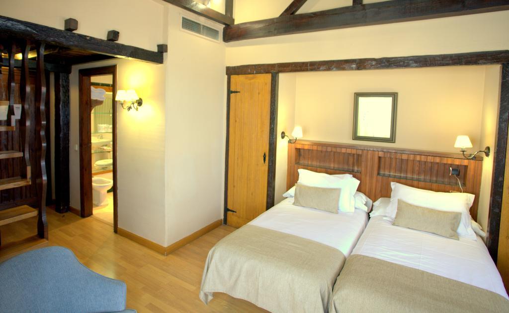 Duplex Quadruple Room (3 adults + 1 child),1654265105:JPEG